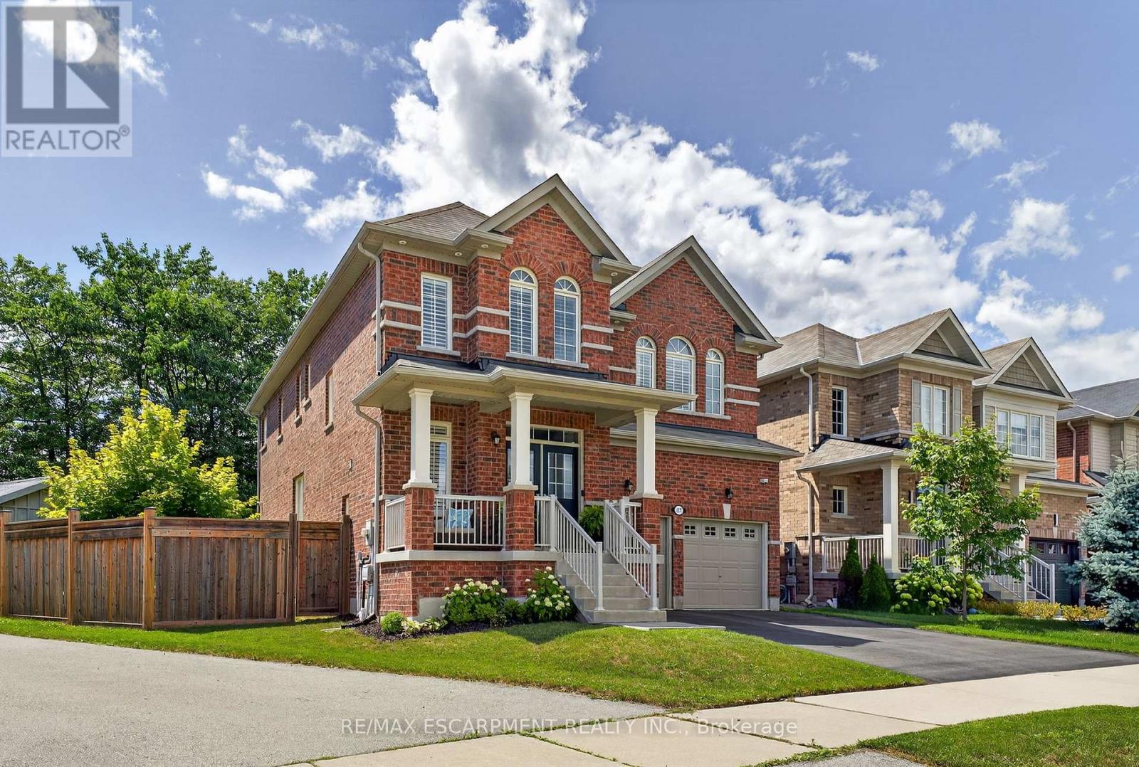 117 Wimberly Avenue, Hamilton, Ontario  L8B 0S2 - Photo 4 - X12422021