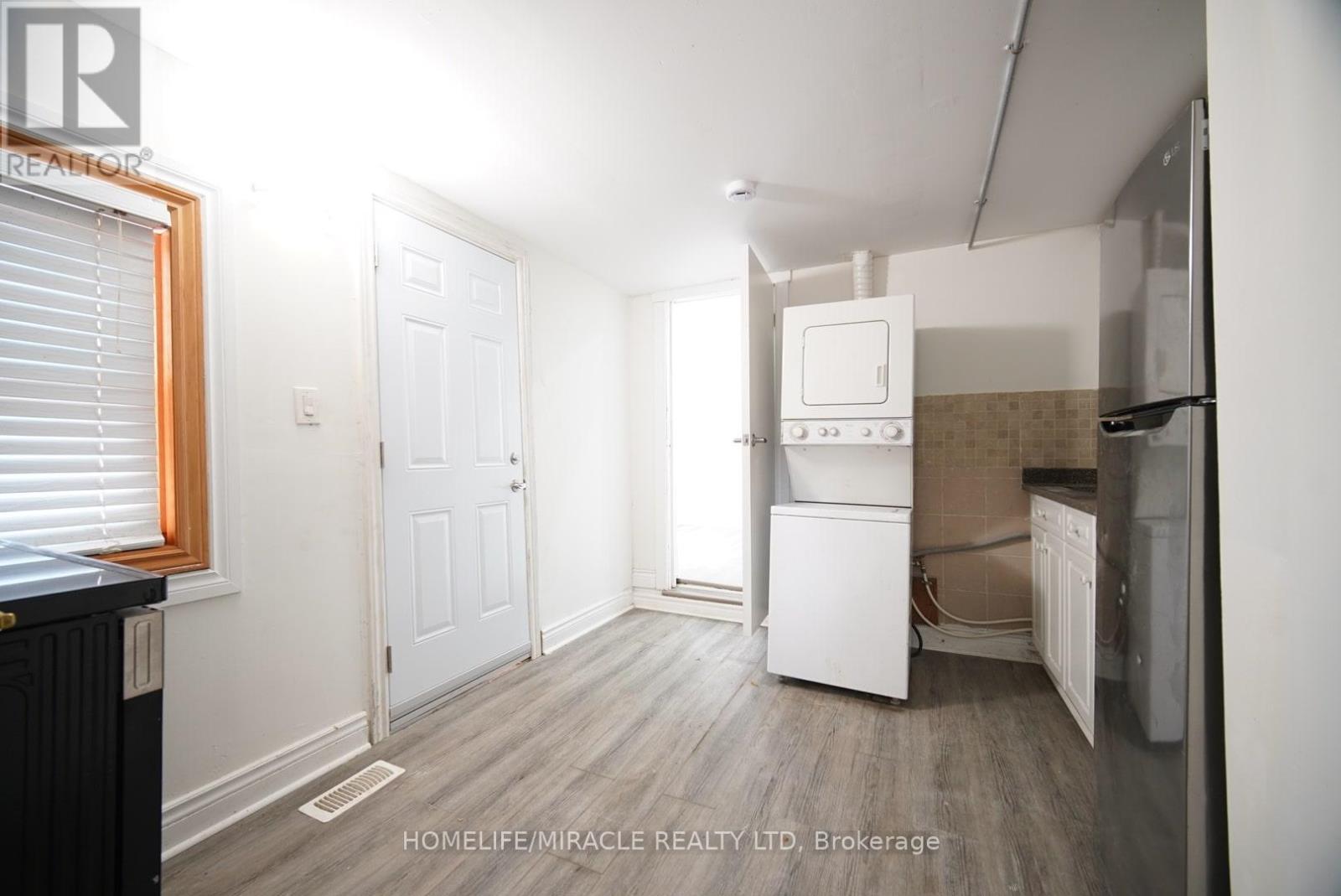 148 Adelaide Street N, London East, Ontario  N6B 3G8 - Photo 16 - X12422037