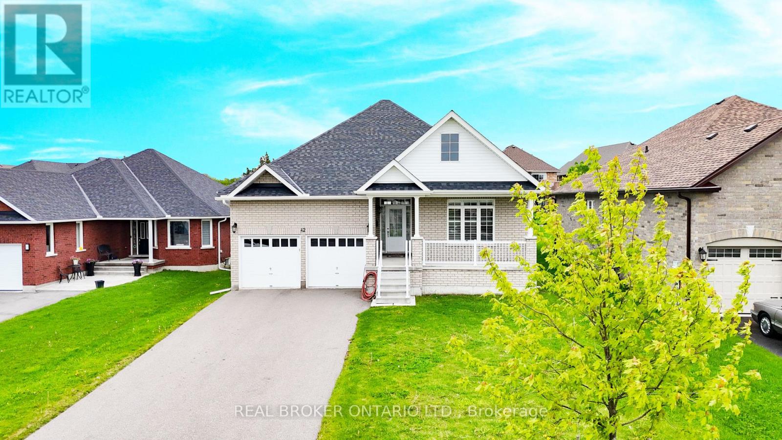 42 BARRON BOULEVARD, Kawartha Lakes, Ontario