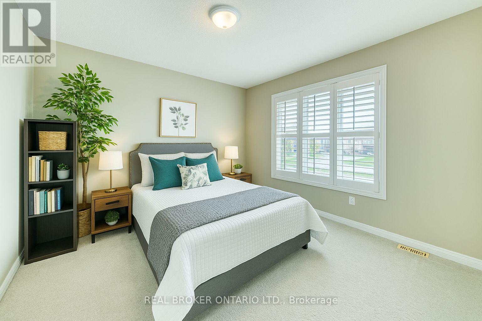 42 Barron Boulevard, Kawartha Lakes, Ontario  K9V 0C4 - Photo 6 - X12422073