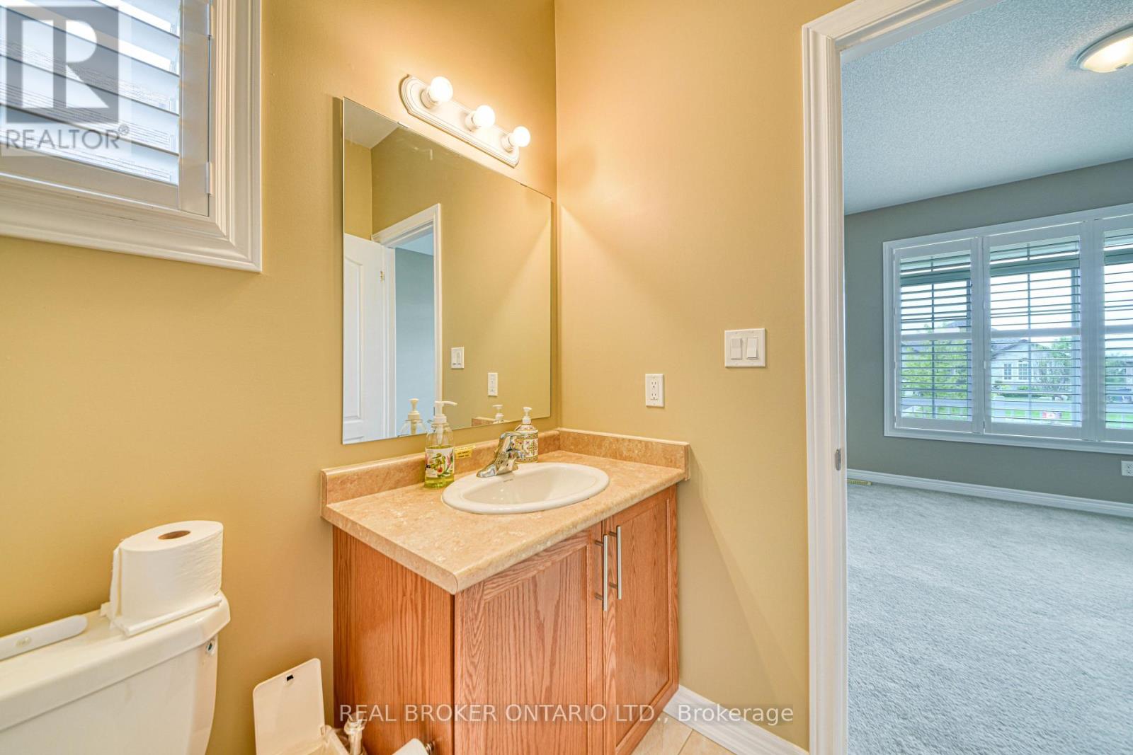 42 Barron Boulevard, Kawartha Lakes, Ontario  K9V 0C4 - Photo 7 - X12422073