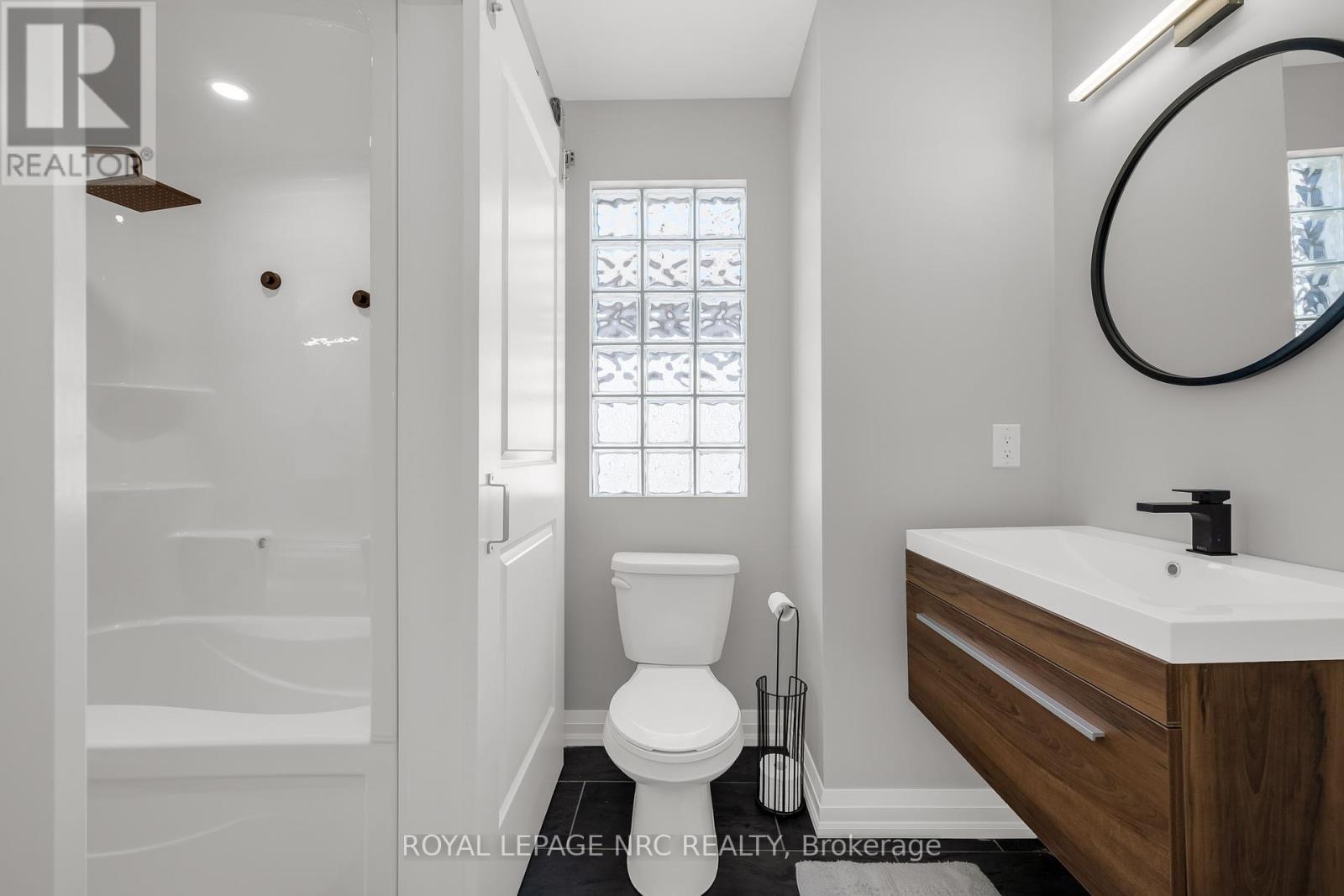 8 Hilda Street, Welland, Ontario  L3C 0H3 - Photo 28 - X12422104
