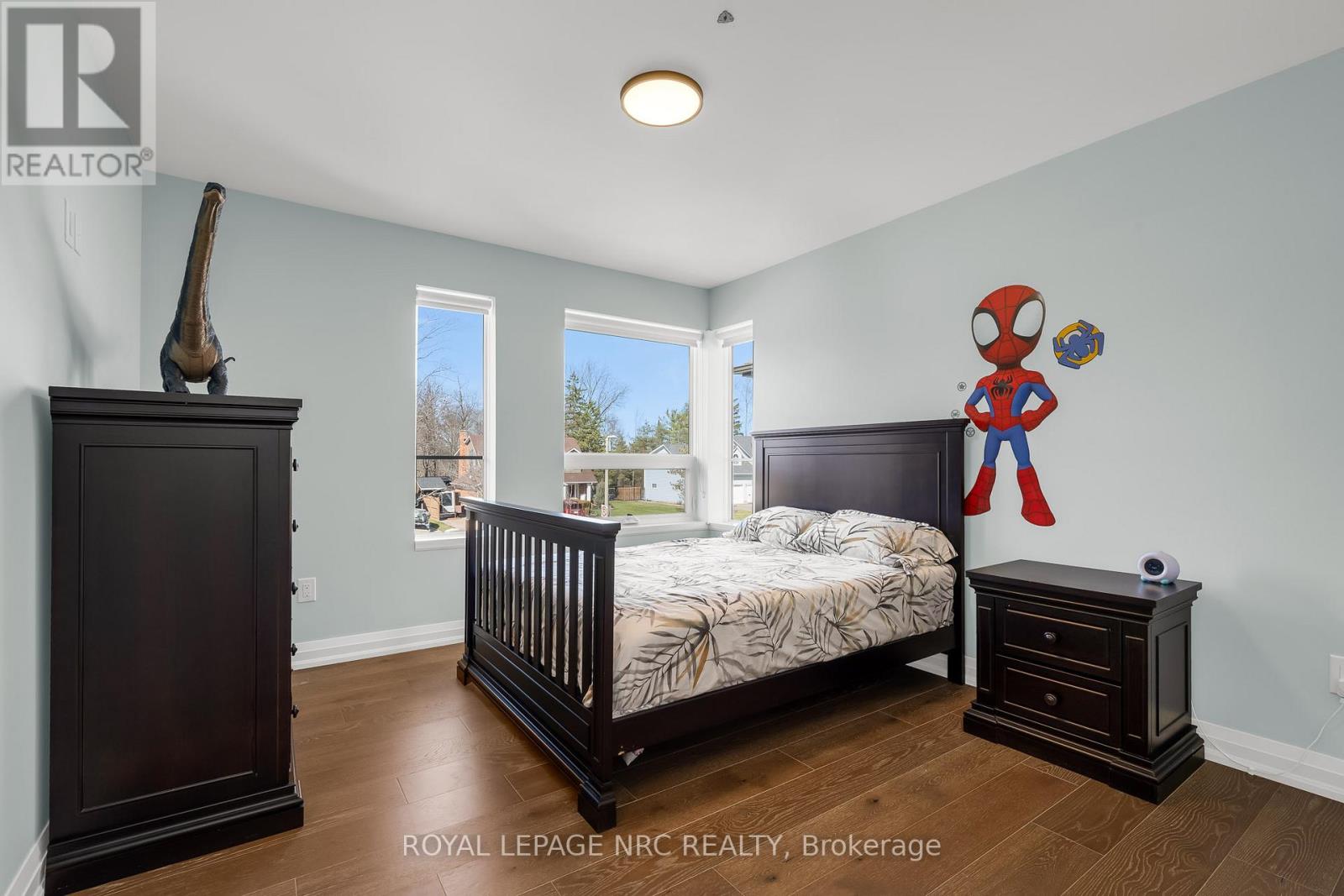 8 Hilda Street, Welland, Ontario  L3C 0H3 - Photo 32 - X12422104