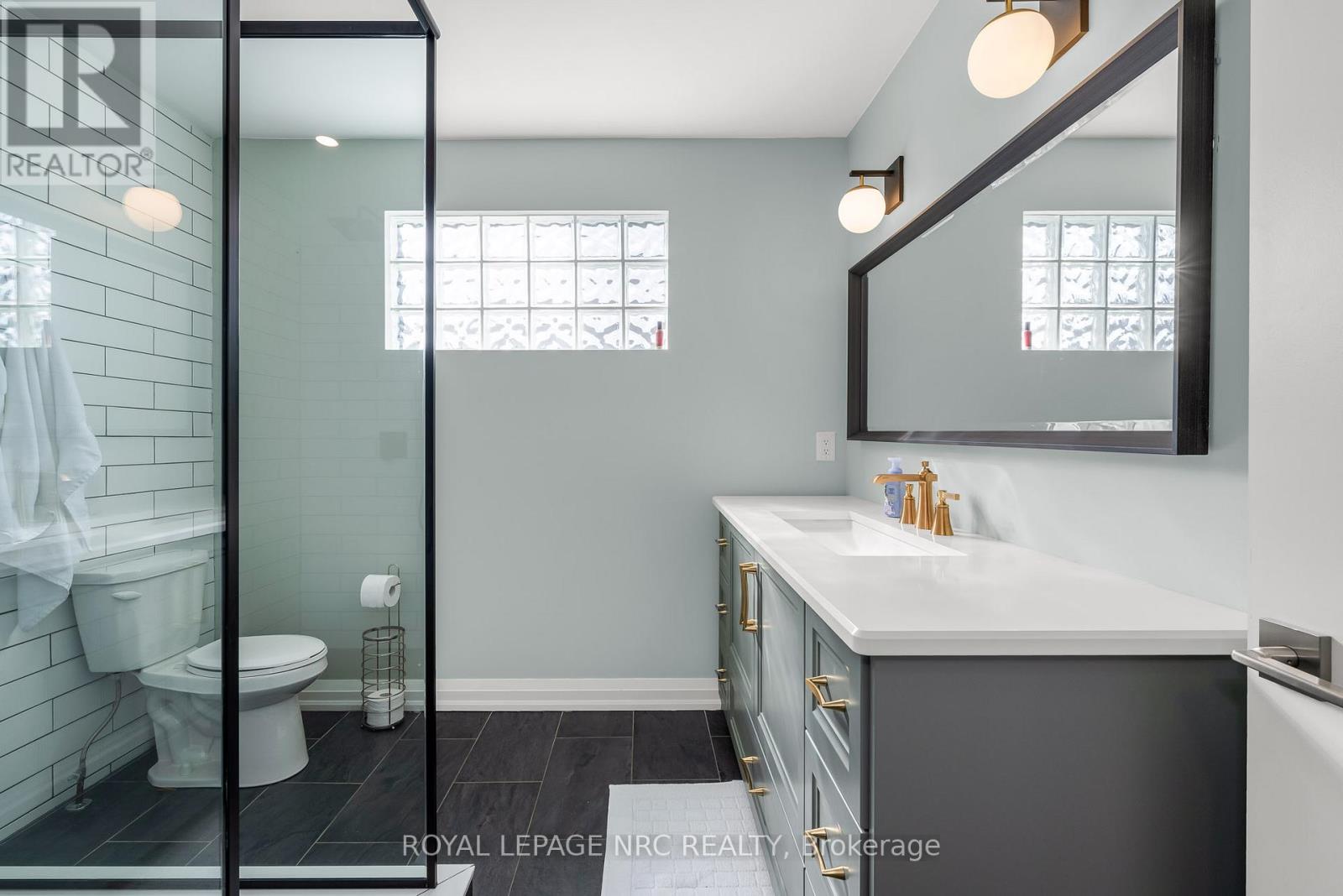 8 Hilda Street, Welland, Ontario  L3C 0H3 - Photo 39 - X12422104