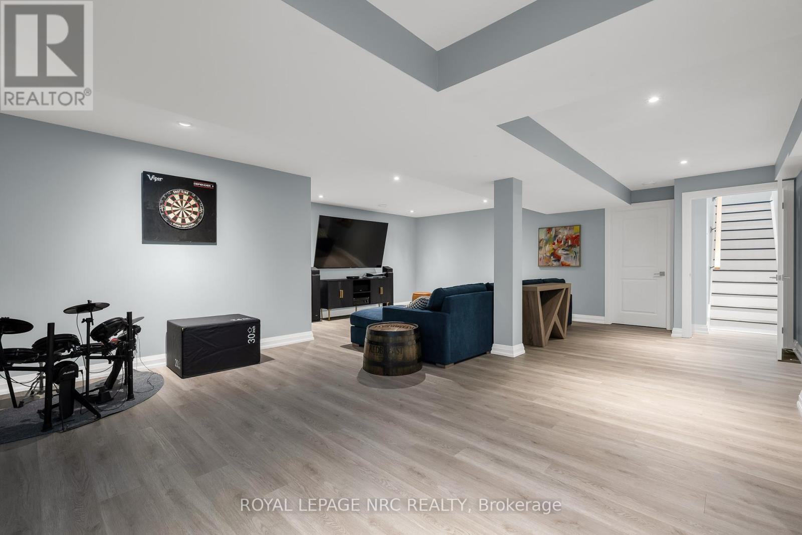 8 Hilda Street, Welland, Ontario  L3C 0H3 - Photo 45 - X12422104
