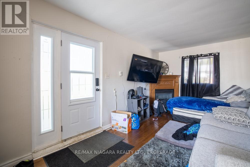 55 Ann Street, Thorold, Ontario  L2V 2J8 - Photo 21 - X12422128
