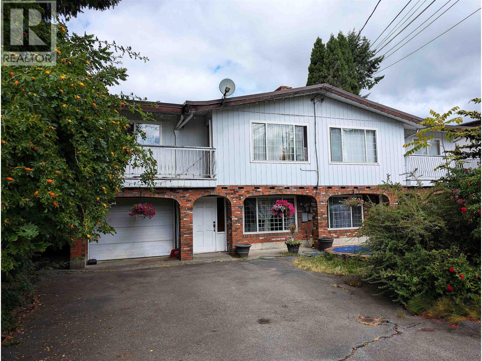 7477-7479 HOLLY STREET, Burnaby, British Columbia