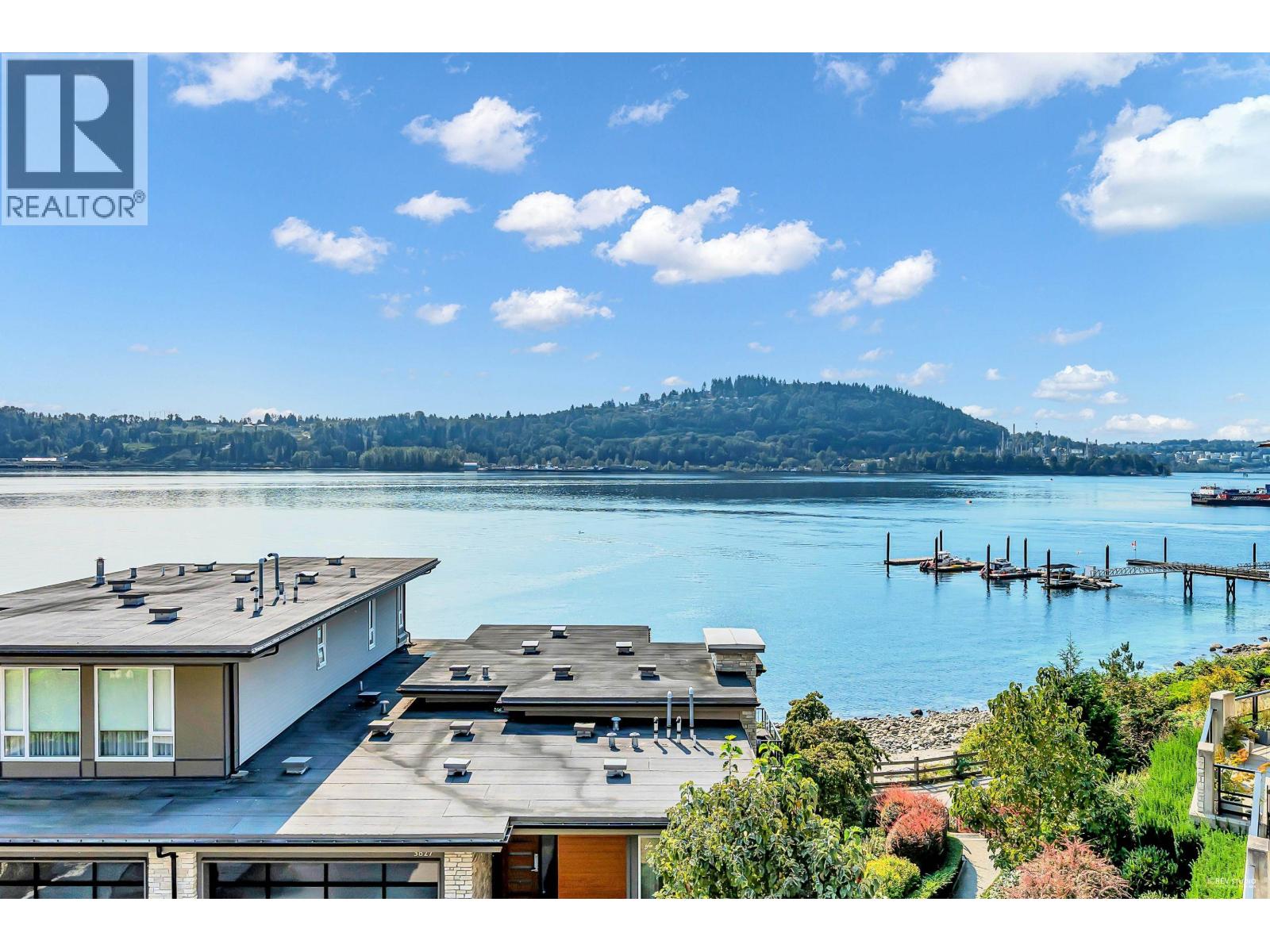 308 3825 Cates Landing Way, North Vancouver, British Columbia  V7G 0A6 - Photo 1 - R3051126