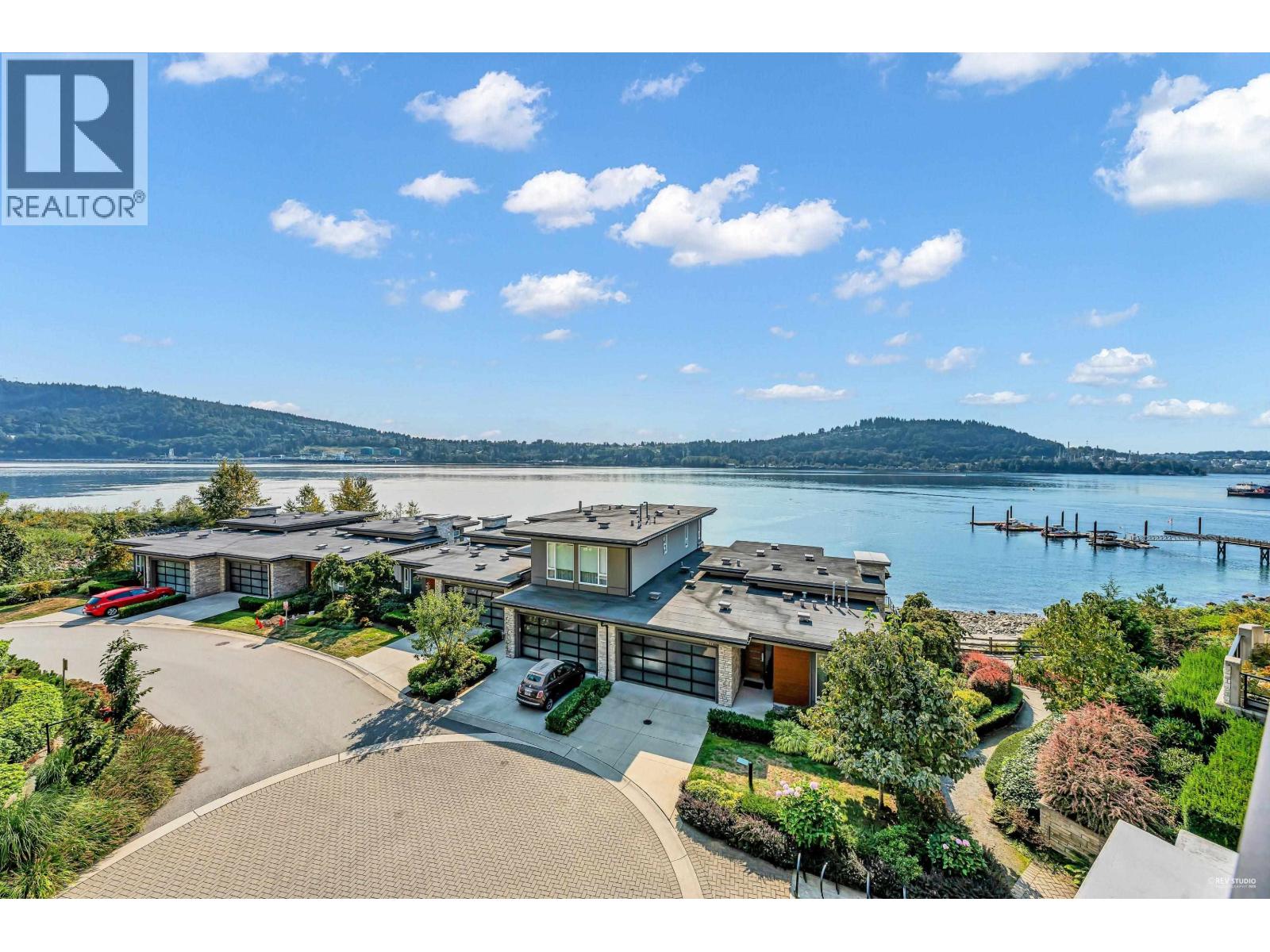 308 3825 Cates Landing Way, North Vancouver, British Columbia  V7G 0A6 - Photo 2 - R3051126