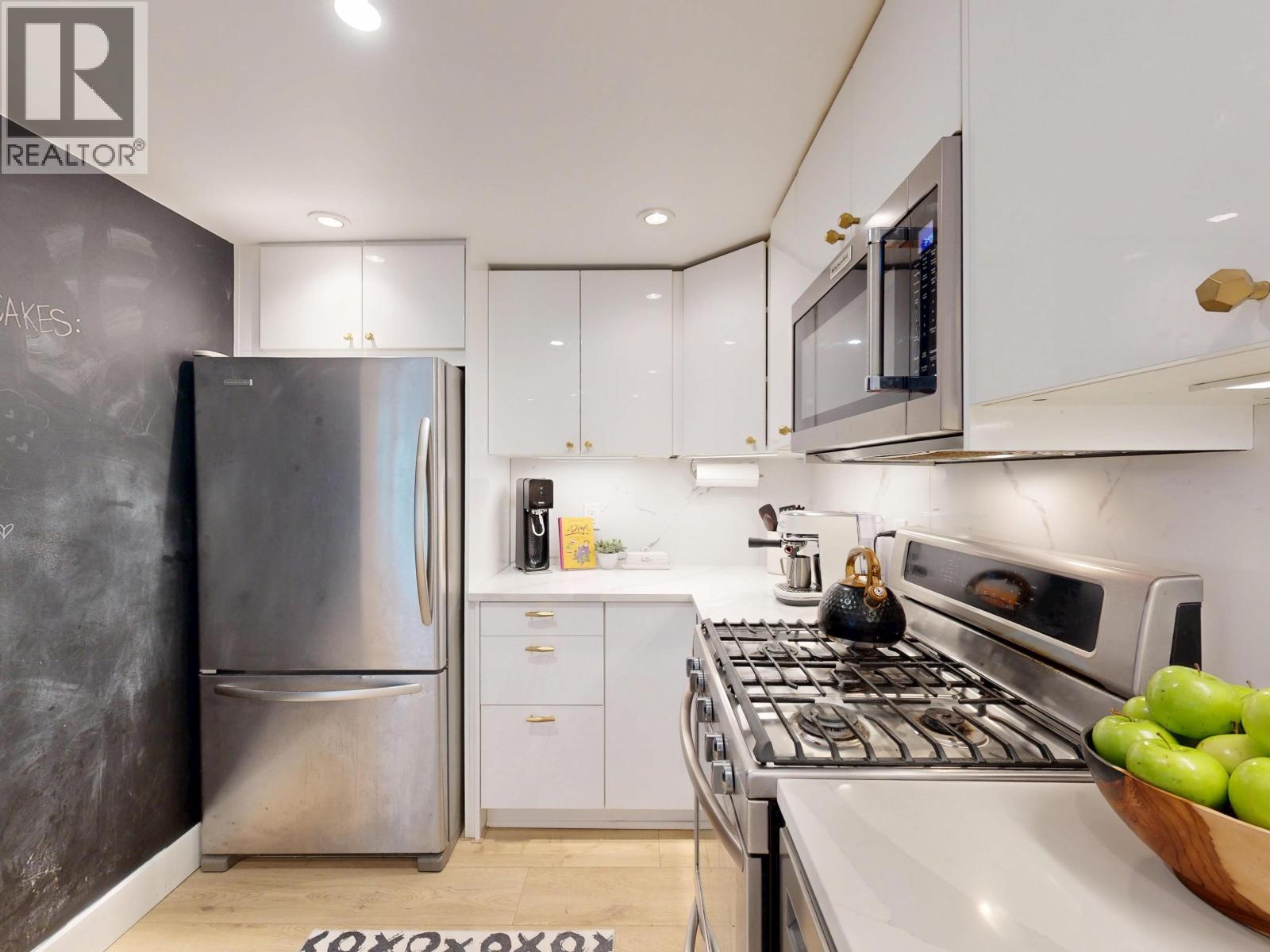 2409 W 5th Avenue, Vancouver, British Columbia  V6K 1S7 - Photo 10 - R3051149