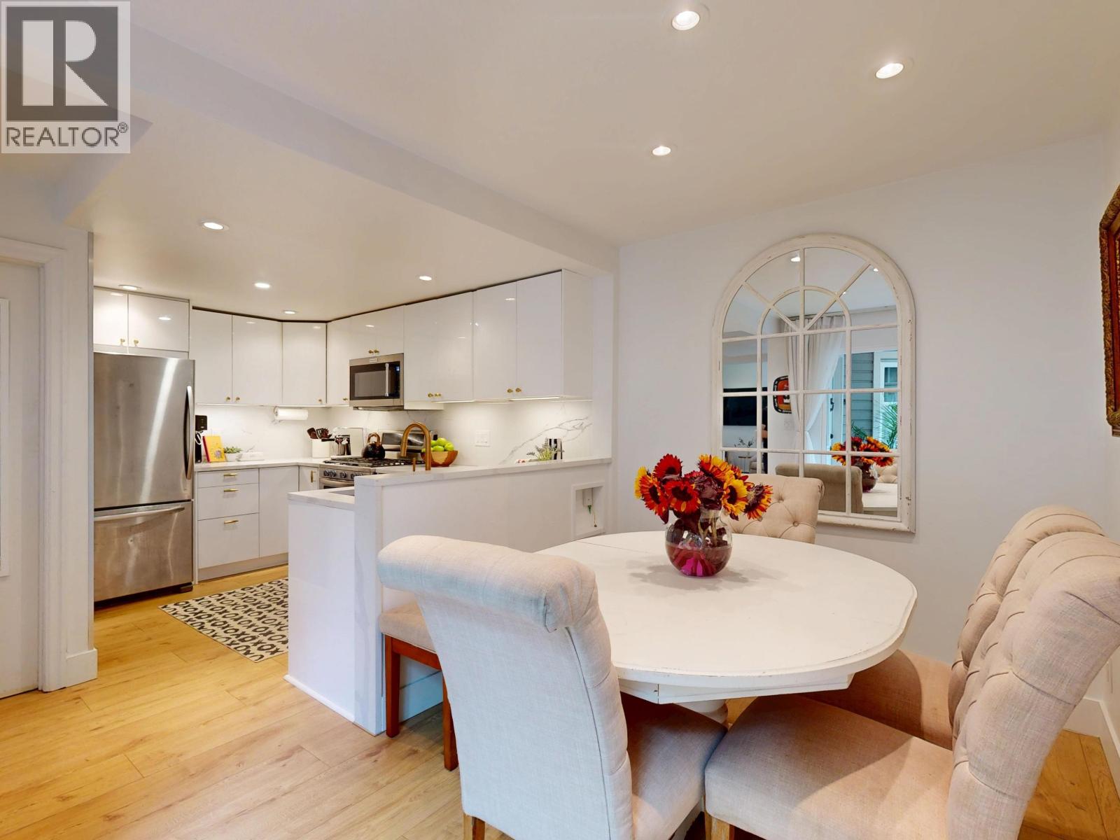 2409 W 5th Avenue, Vancouver, British Columbia  V6K 1S7 - Photo 24 - R3051149
