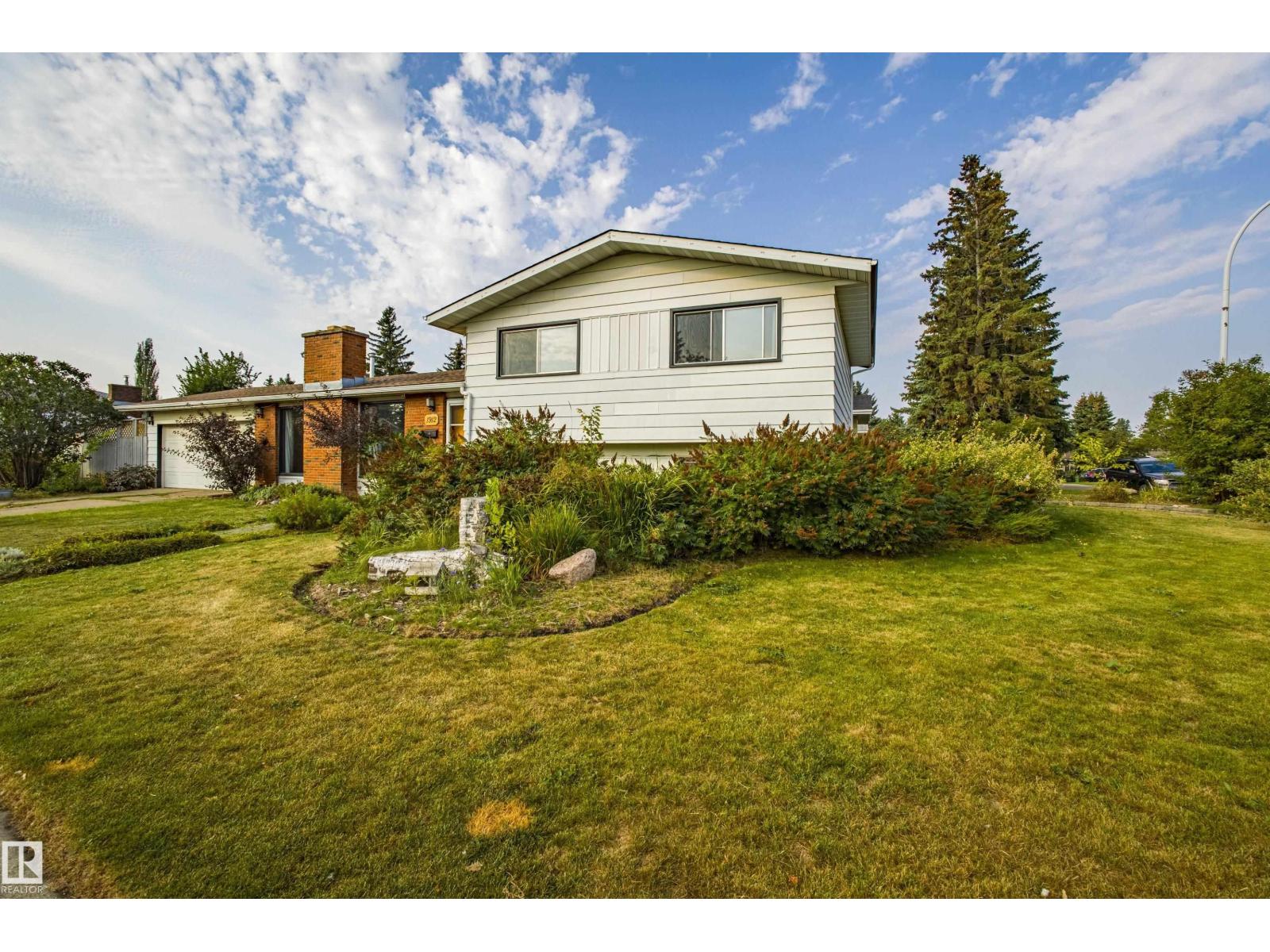 1912 68 street NW, Edmonton, Alberta
