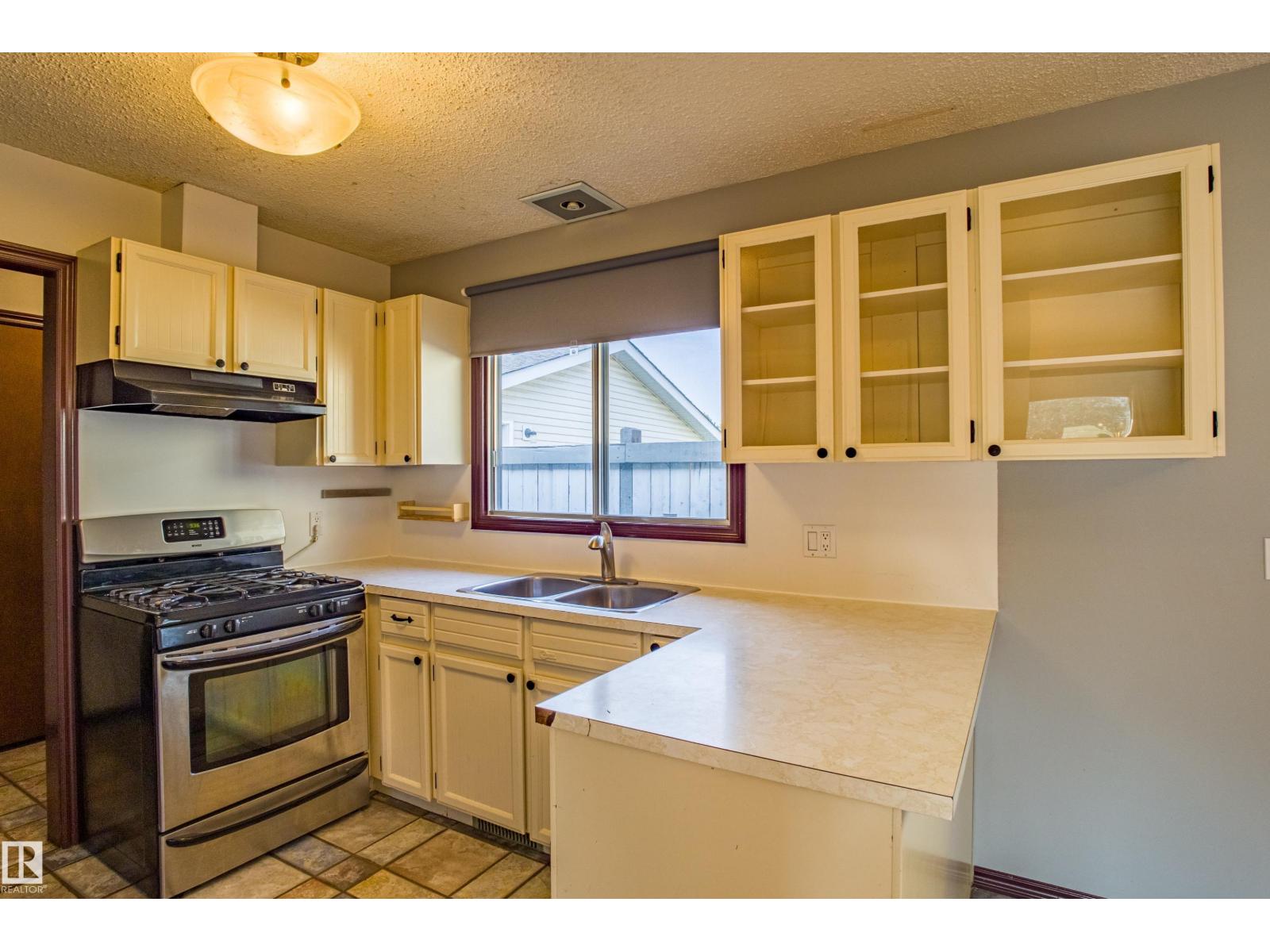 1912 68 Street Nw, Edmonton, Alberta  T5K 2J4 - Photo 13 - E4457211