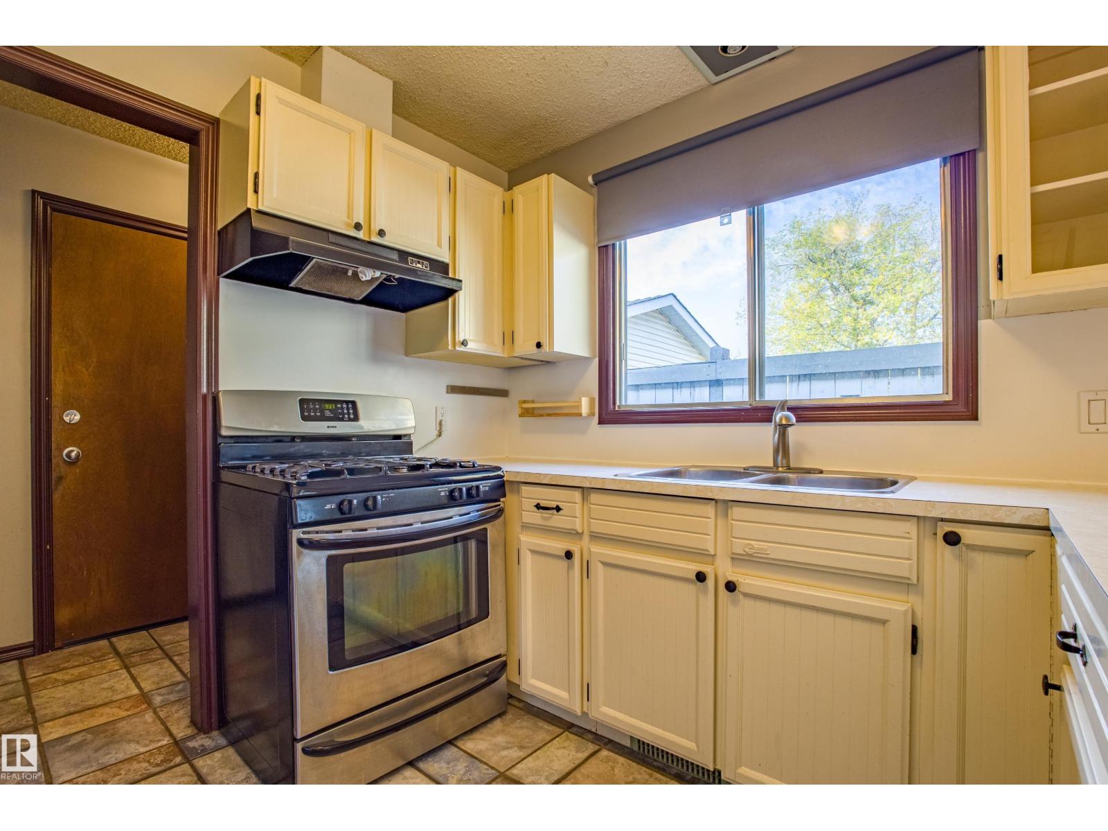1912 68 Street Nw, Edmonton, Alberta  T5K 2J4 - Photo 14 - E4457211