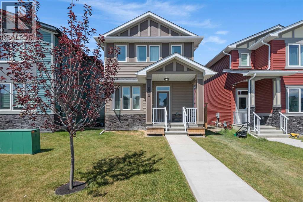 1032 Iron Landing Way, Crossfield, Alberta