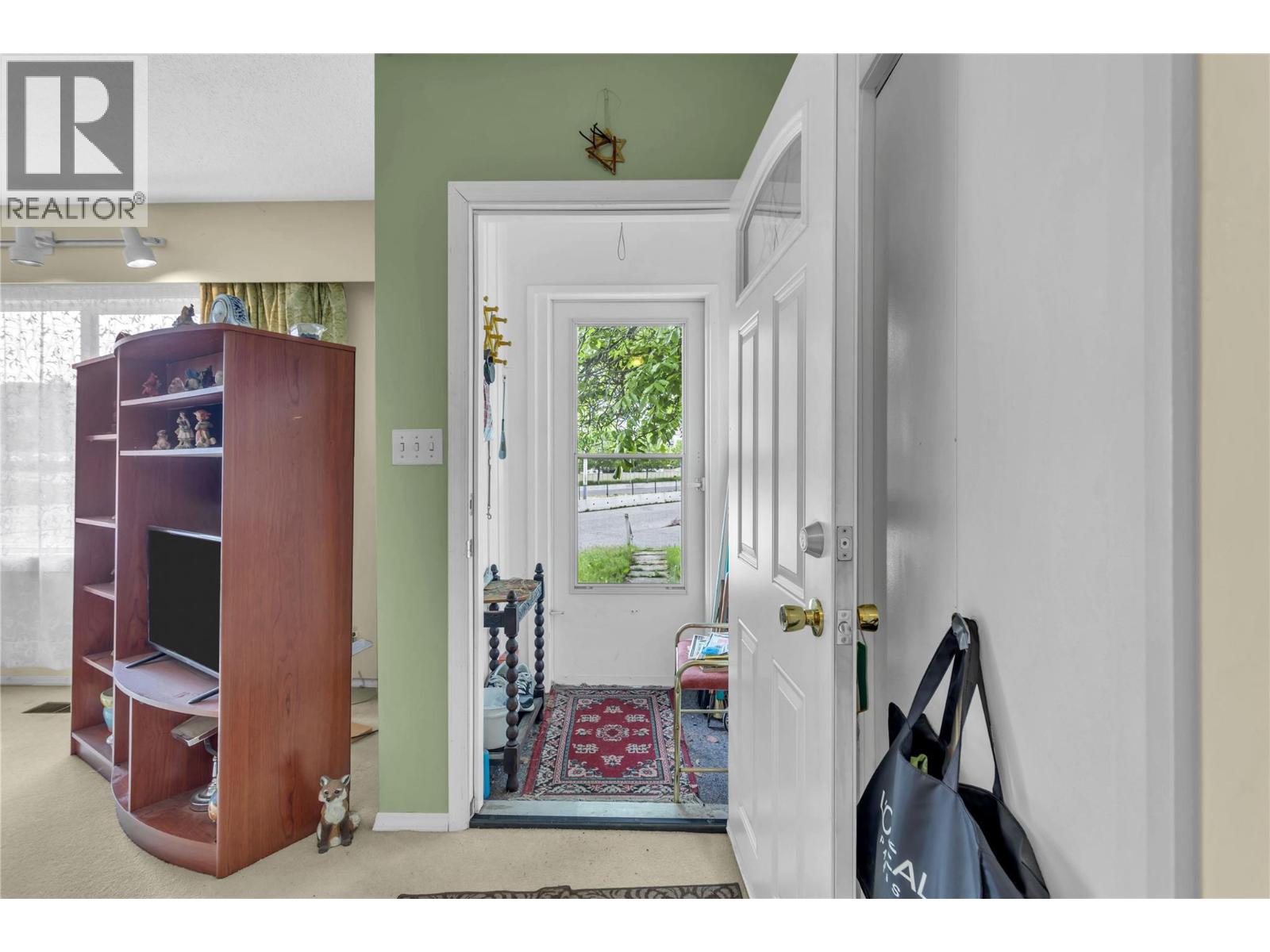 1358 Cherry Crescent E, Kelowna, British Columbia  V1Y 3Y1 - Photo 10 - 10363523