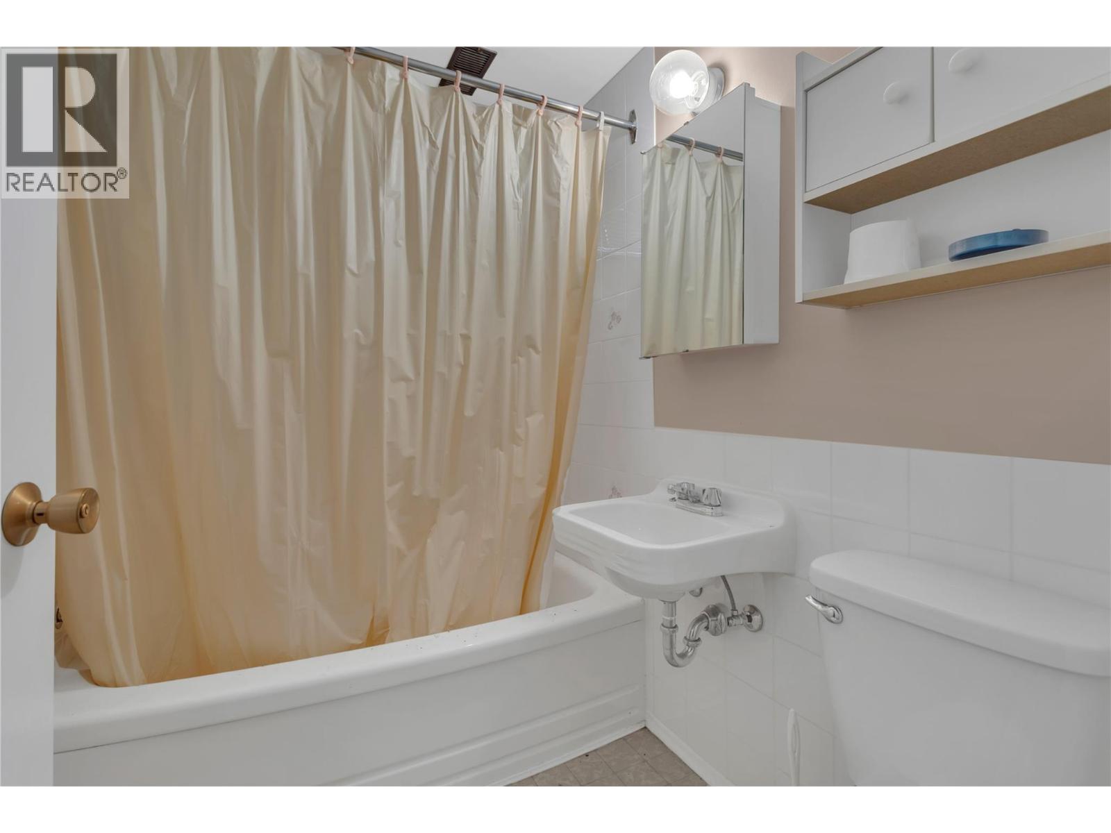 1358 Cherry Crescent E, Kelowna, British Columbia  V1Y 3Y1 - Photo 28 - 10363523