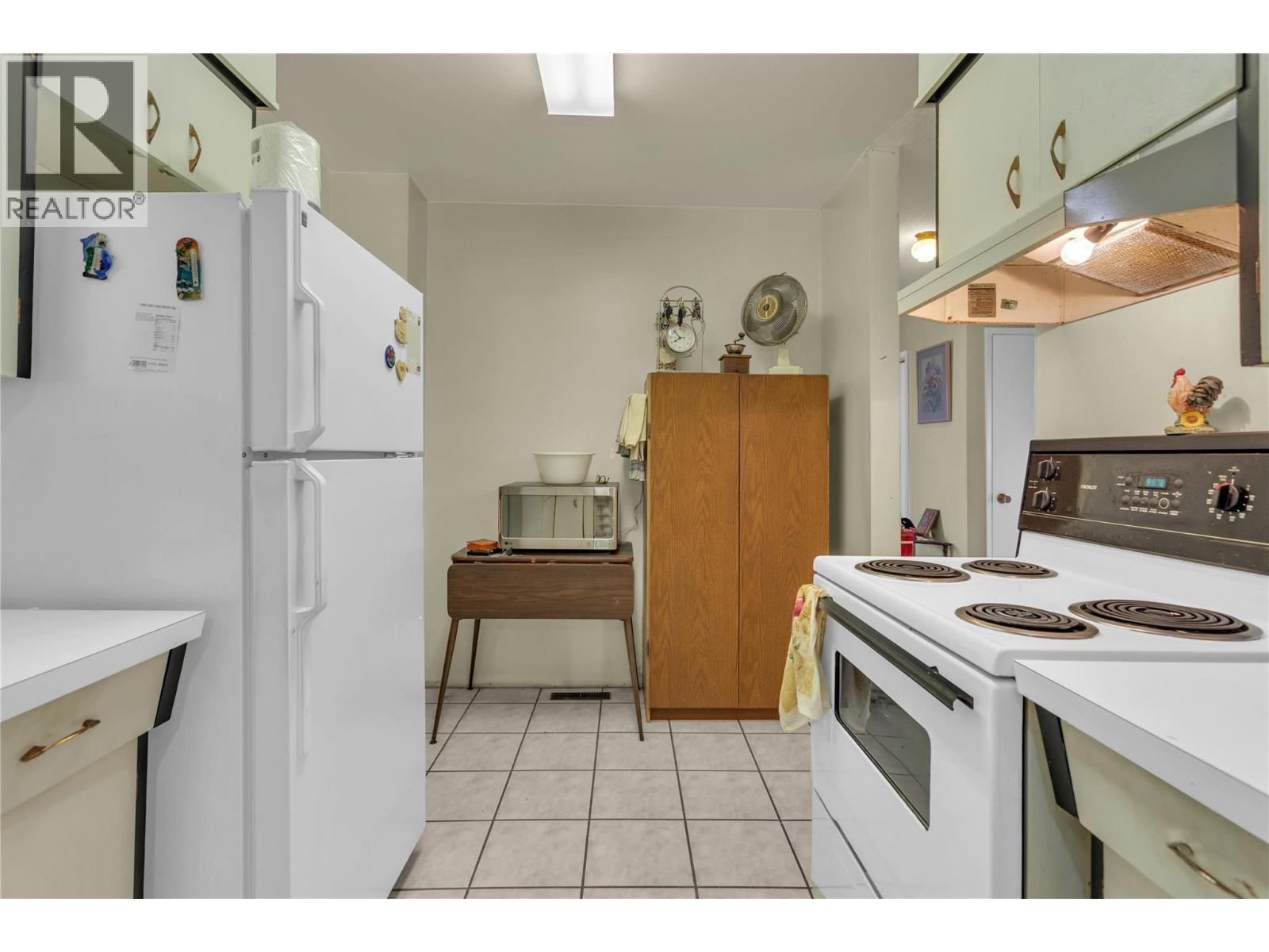 1358 Cherry Crescent E, Kelowna, British Columbia  V1Y 3Y1 - Photo 19 - 10363523