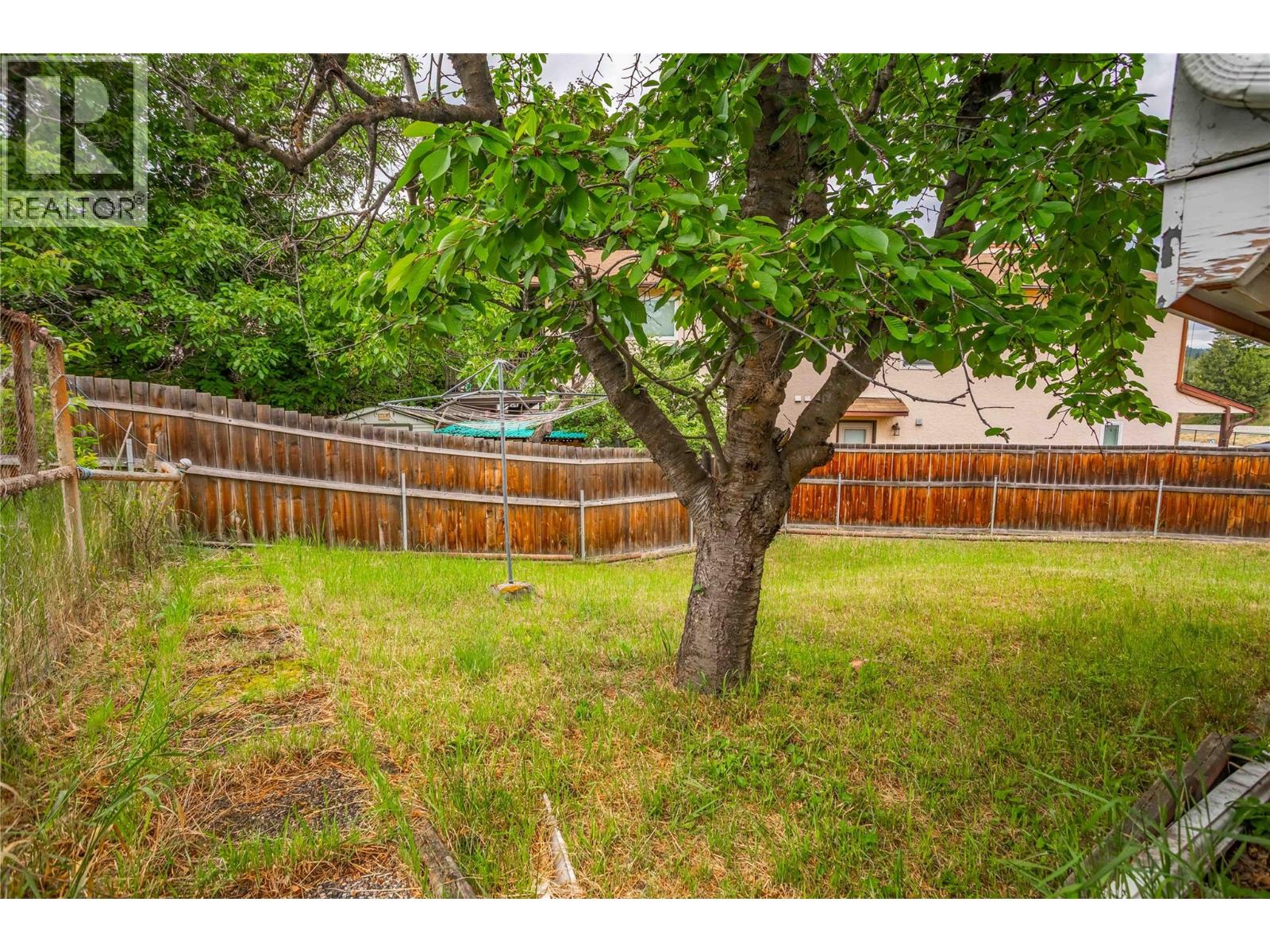 1358 Cherry Crescent E, Kelowna, British Columbia  V1Y 3Y1 - Photo 37 - 10363523