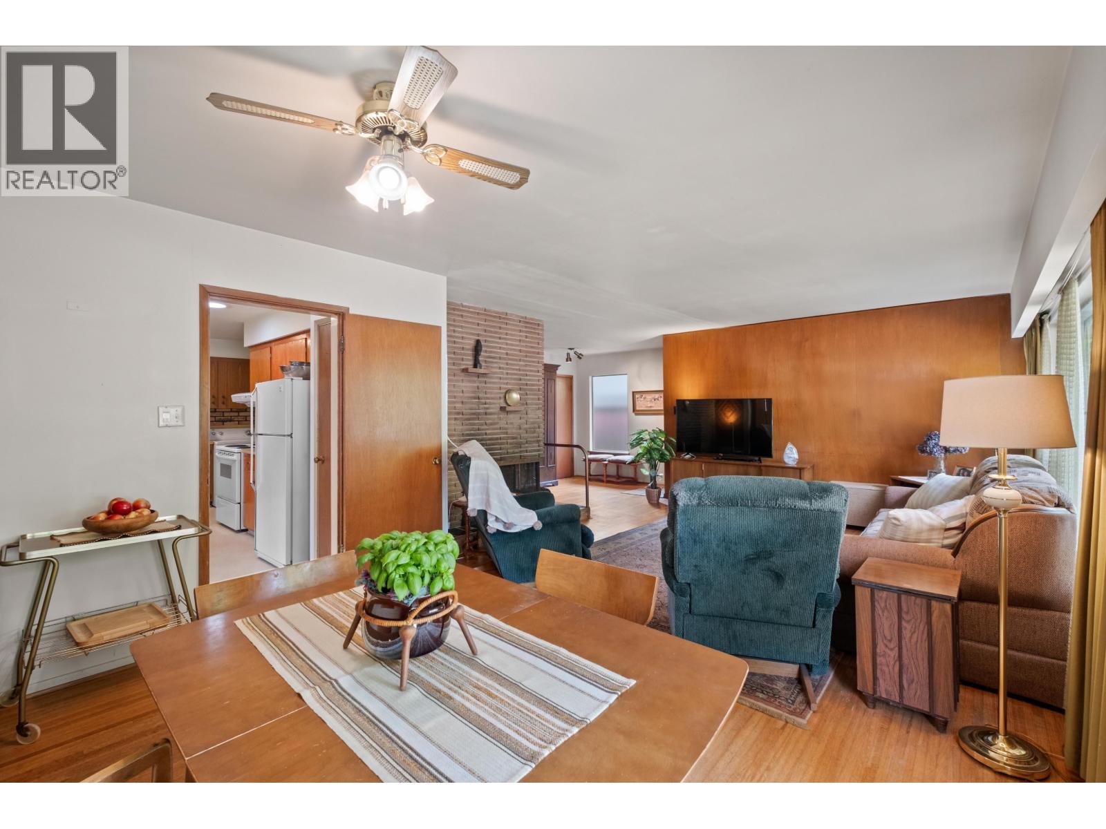 2239 Windridge Drive, North Vancouver, British Columbia  V7H 1B6 - Photo 12 - R3051238
