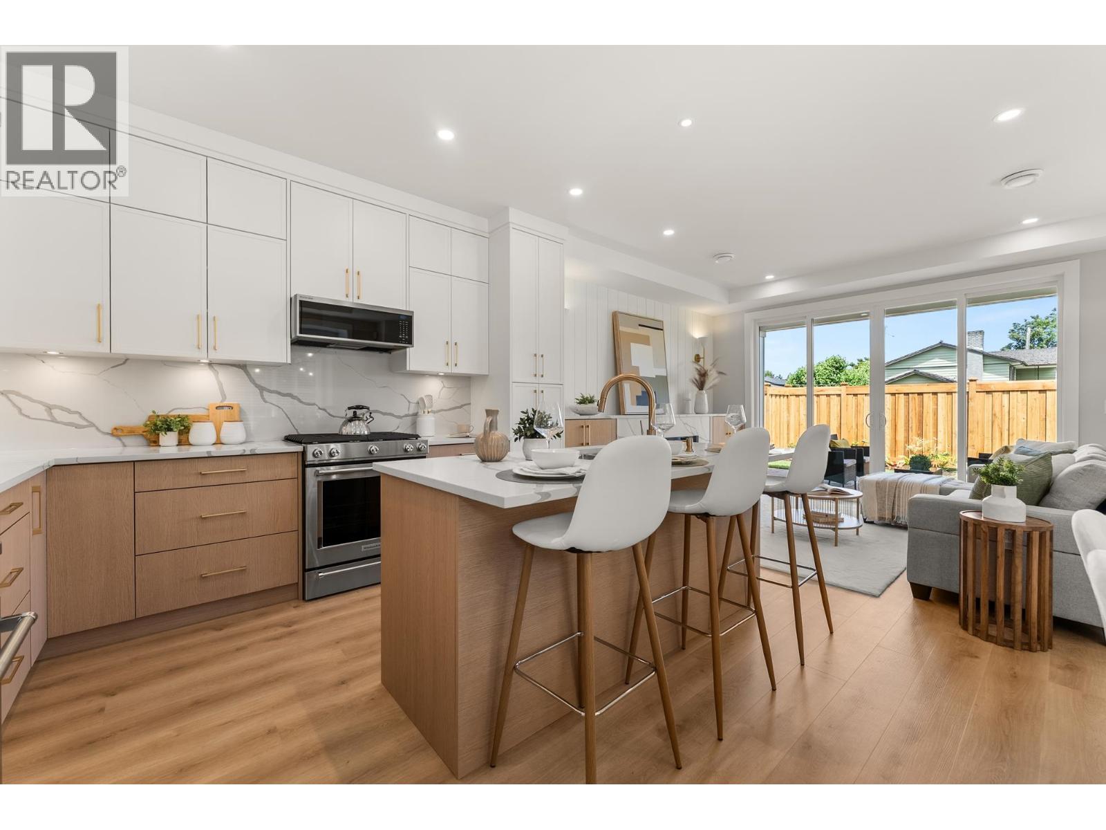 11811 DUNFORD ROAD, Richmond, British Columbia