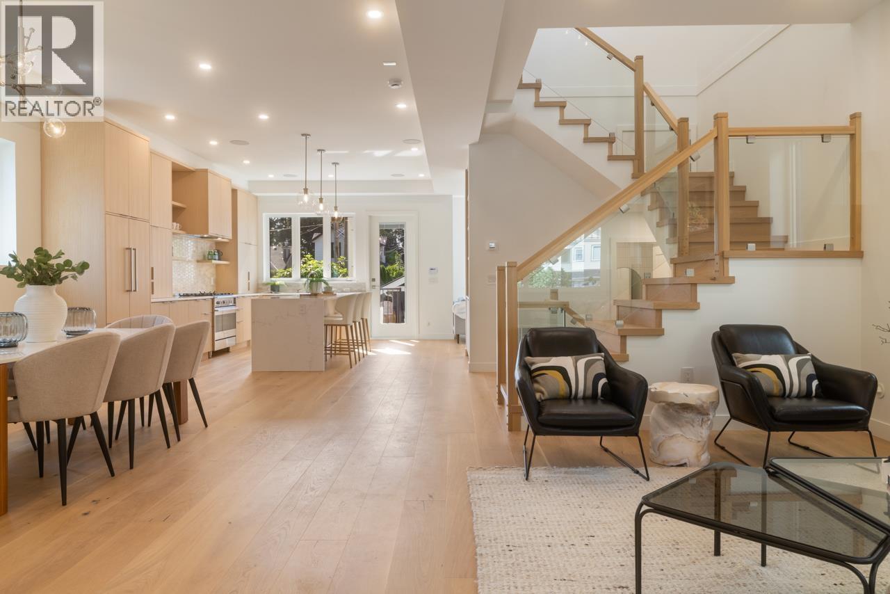 619 E 22nd Street, North Vancouver, British Columbia  V7L 3E1 - Photo 10 - R3051326