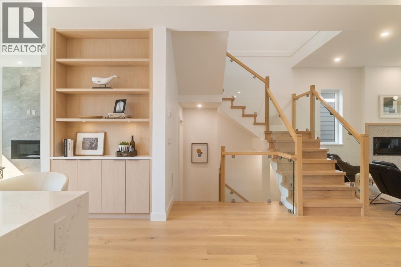 619 E 22nd Street, North Vancouver, British Columbia  V7L 3E1 - Photo 11 - R3051326