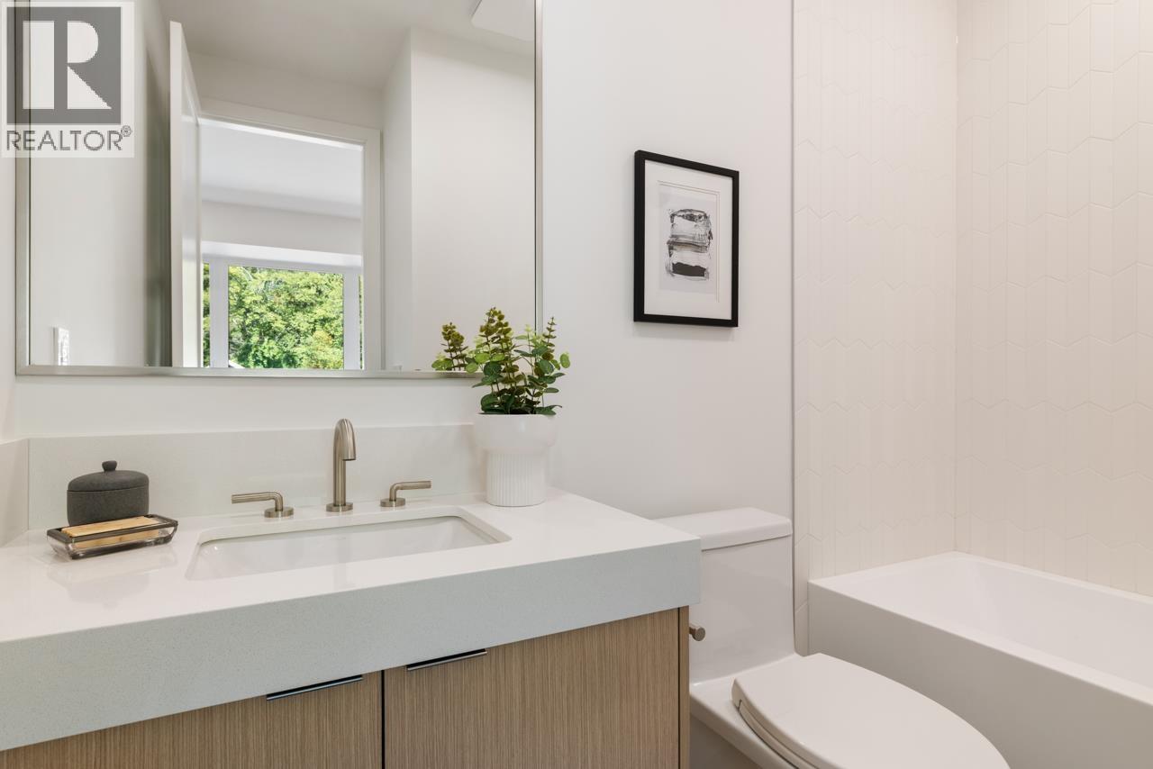 619 E 22nd Street, North Vancouver, British Columbia  V7L 3E1 - Photo 21 - R3051326