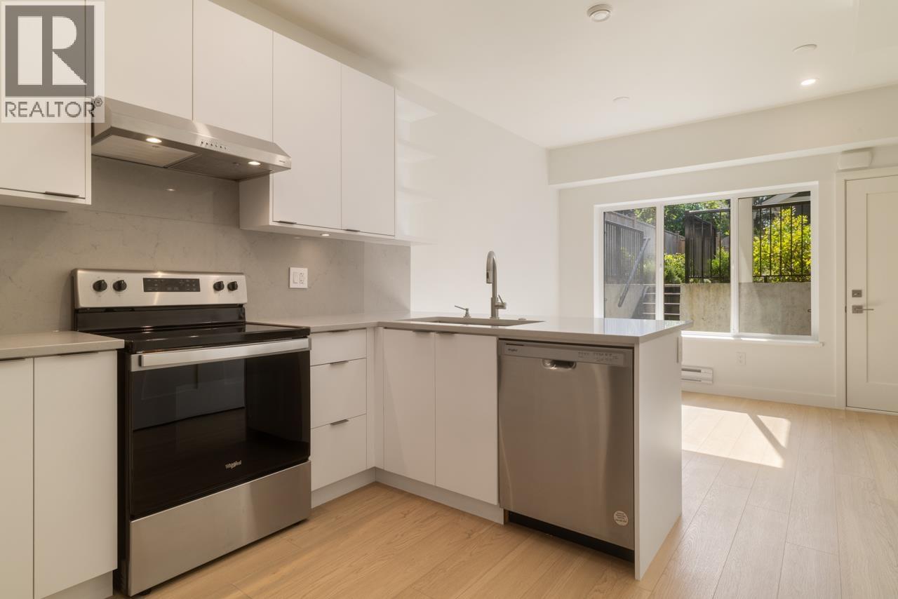 619 E 22nd Street, North Vancouver, British Columbia  V7L 3E1 - Photo 26 - R3051326