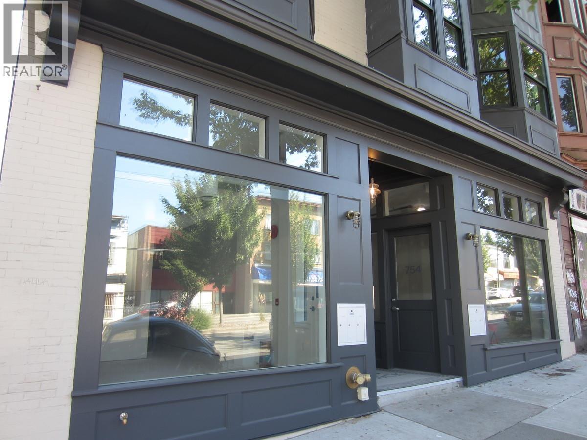 203 756 E BROADWAY, Vancouver, British Columbia