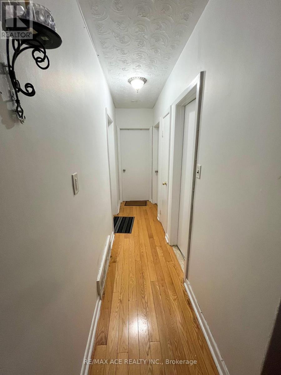 17 Huddleston Court, Toronto, Ontario  M1L 4L1 - Photo 12 - E12360588