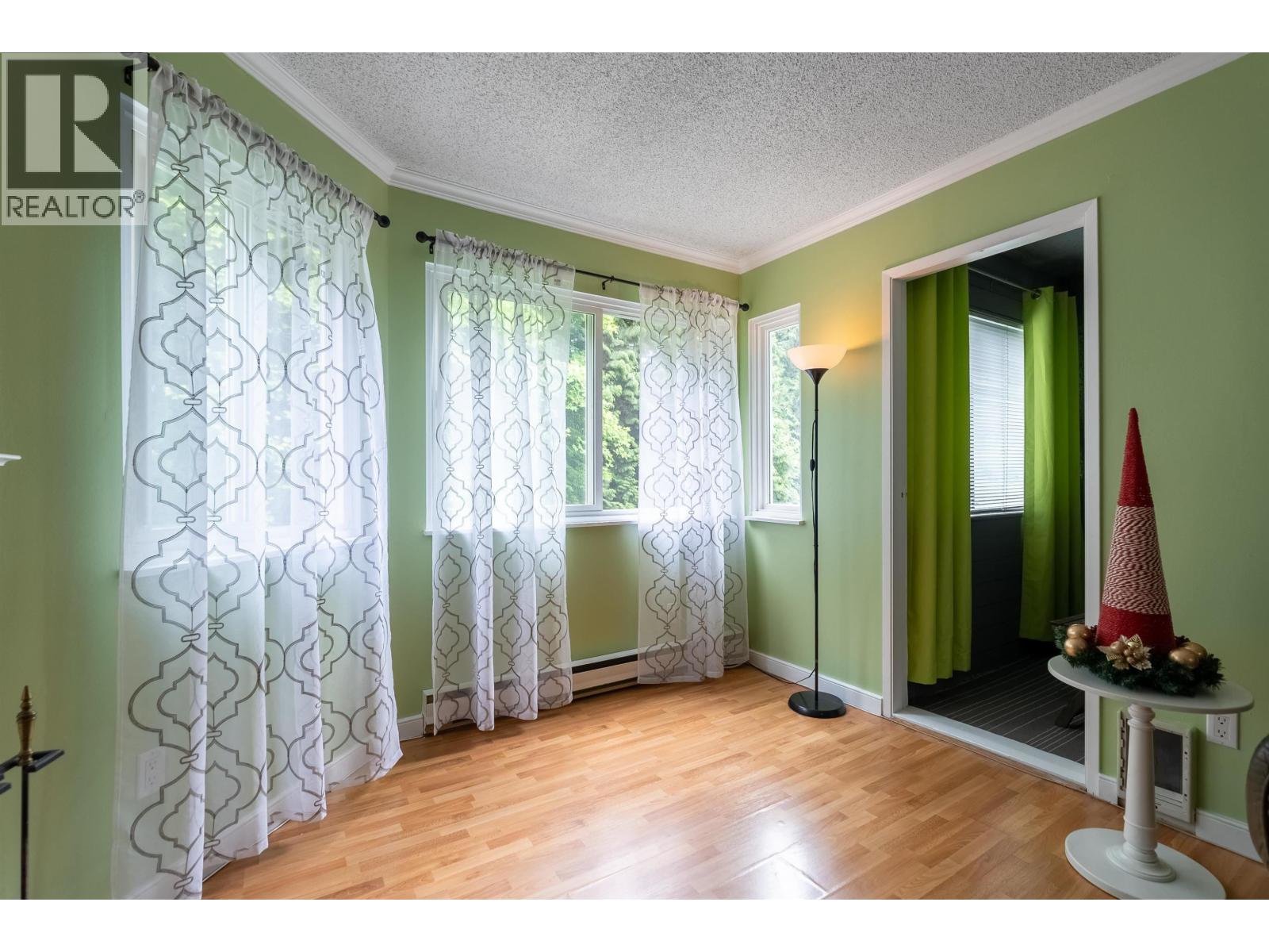 402 9880 Manchester Drive, Burnaby, British Columbia  V3N 4R3 - Photo 11 - R2995450