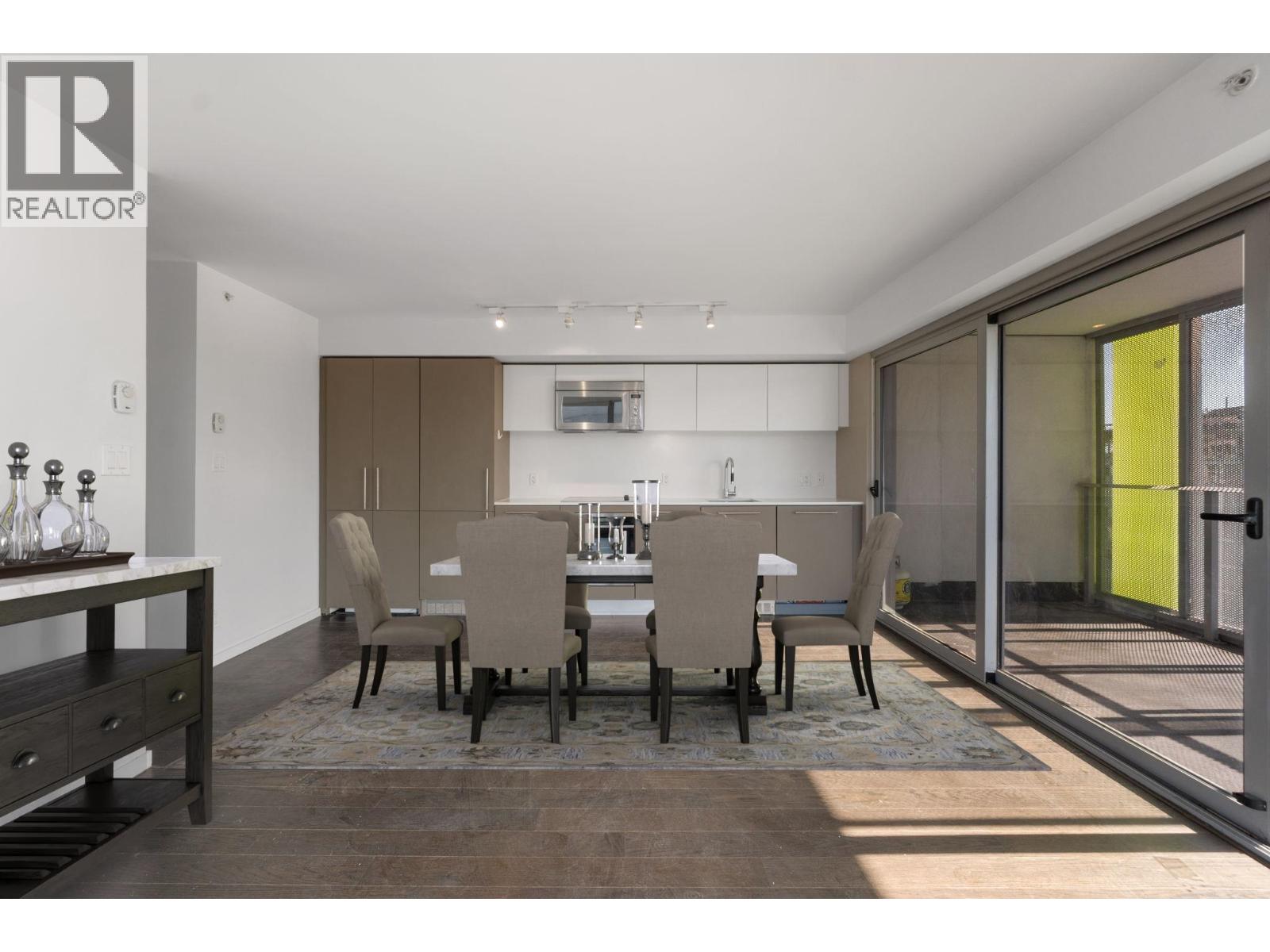 2007 999 SEYMOUR STREET, Vancouver, British Columbia