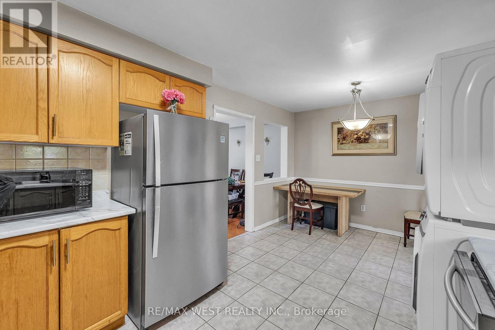 32 Weather Vane Lane, Brampton, Ontario  L6X 4R5 - Photo 17 - W12413864