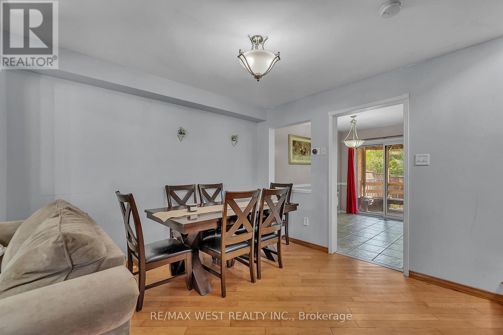 32 Weather Vane Lane, Brampton, Ontario  L6X 4R5 - Photo 8 - W12413864