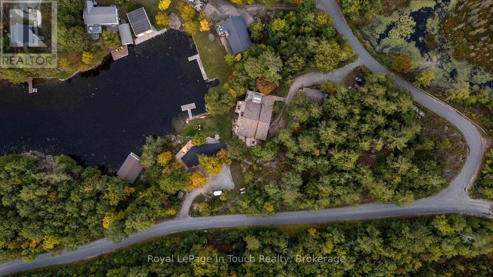 285 Crooked Bay Road, Georgian Bay, Ontario  L0K 1S0 - Photo 34 - X12319880