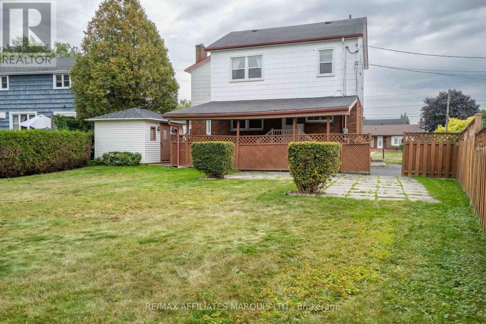 601 Fourth Street E, Cornwall, Ontario  K6H 2K1 - Photo 2 - X12422146