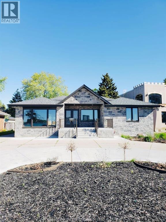 MLS# 25024286: 2135 RIVERSIDE DRIVE West, Windsor, Canada