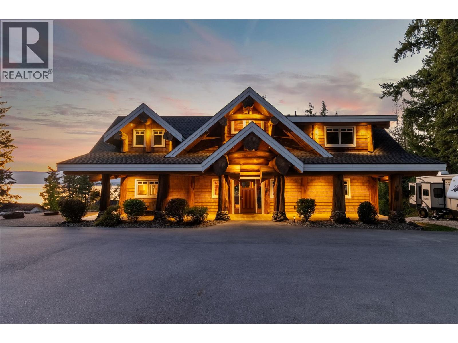 1897 Blind Bay Road, Sorrento, British Columbia  V0E 2W0 - Photo 2 - 10363072