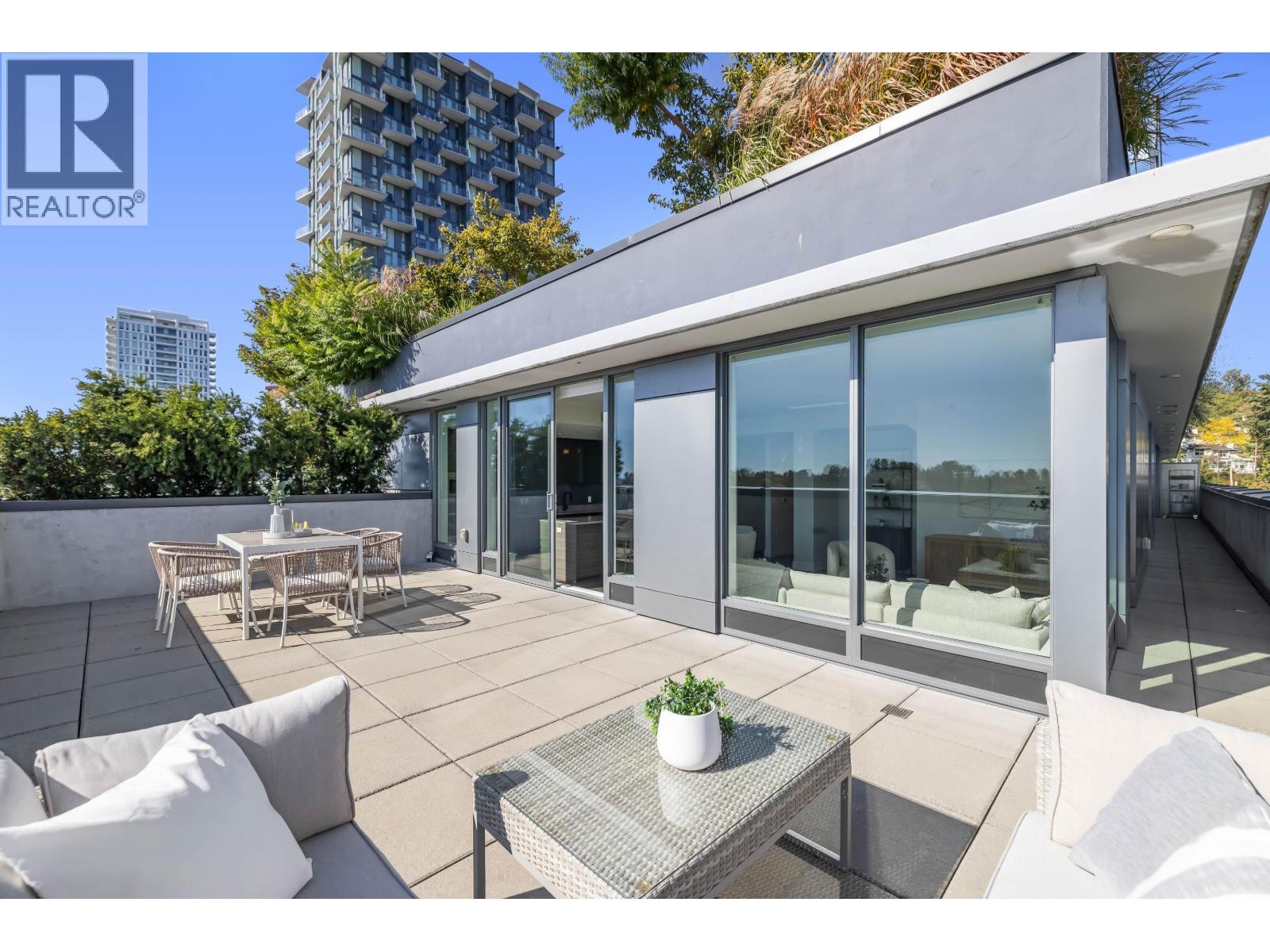 PH 655 8575 RIVERGRASS DRIVE, Vancouver, British Columbia