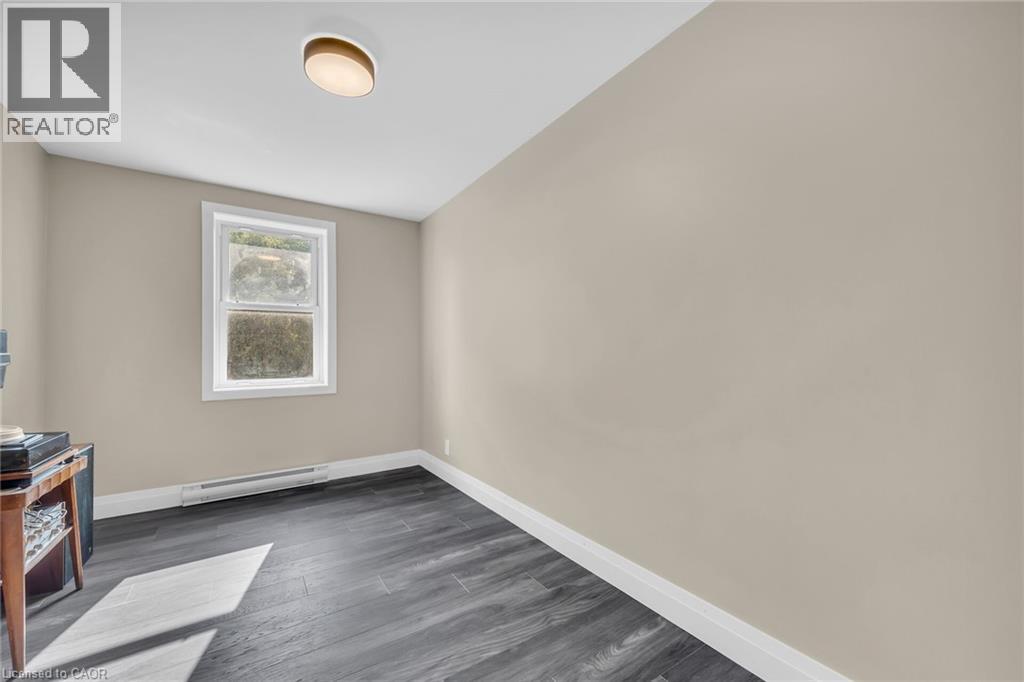 36 Macklin Street N, Hamilton, Ontario  L8S 3S1 - Photo 10 - 40772044