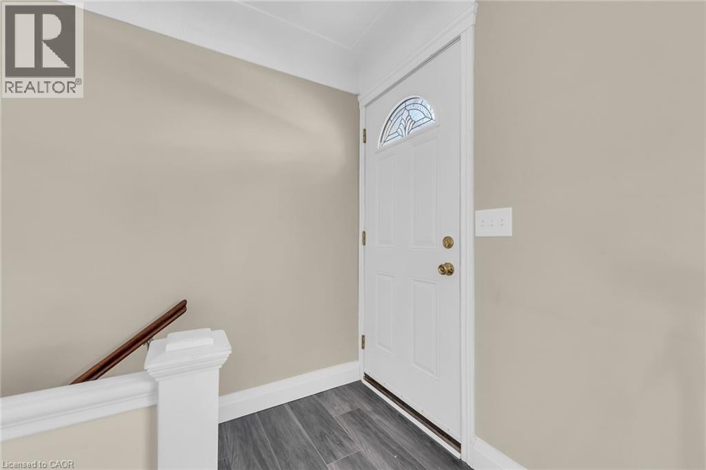 36 Macklin Street N, Hamilton, Ontario  L8S 3S1 - Photo 12 - 40772044