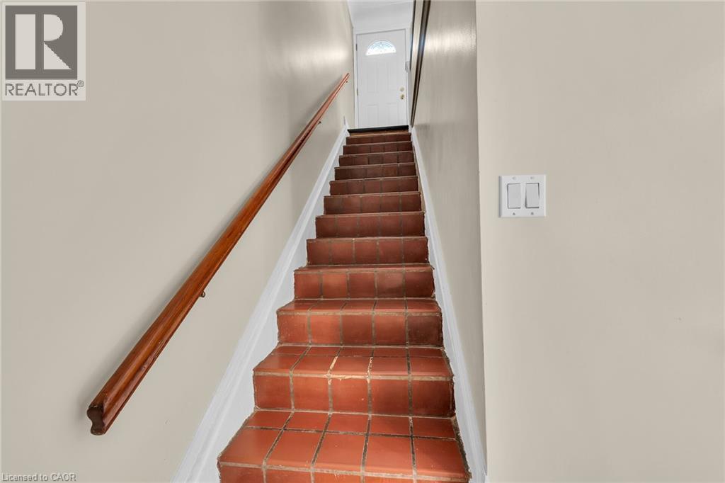 36 Macklin Street N, Hamilton, Ontario  L8S 3S1 - Photo 13 - 40772044
