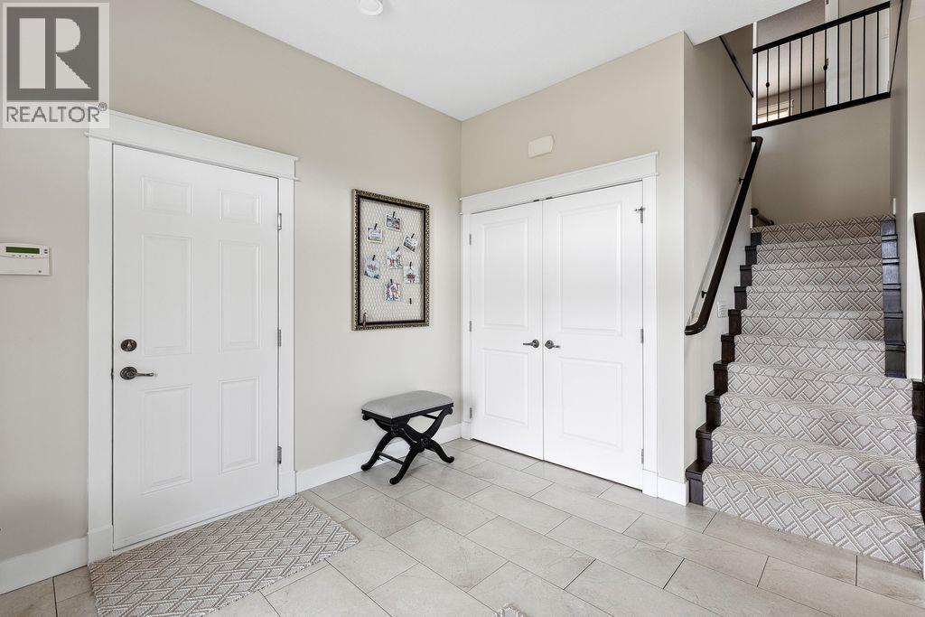 839 Clarance Avenue Kelowna Photo 3
