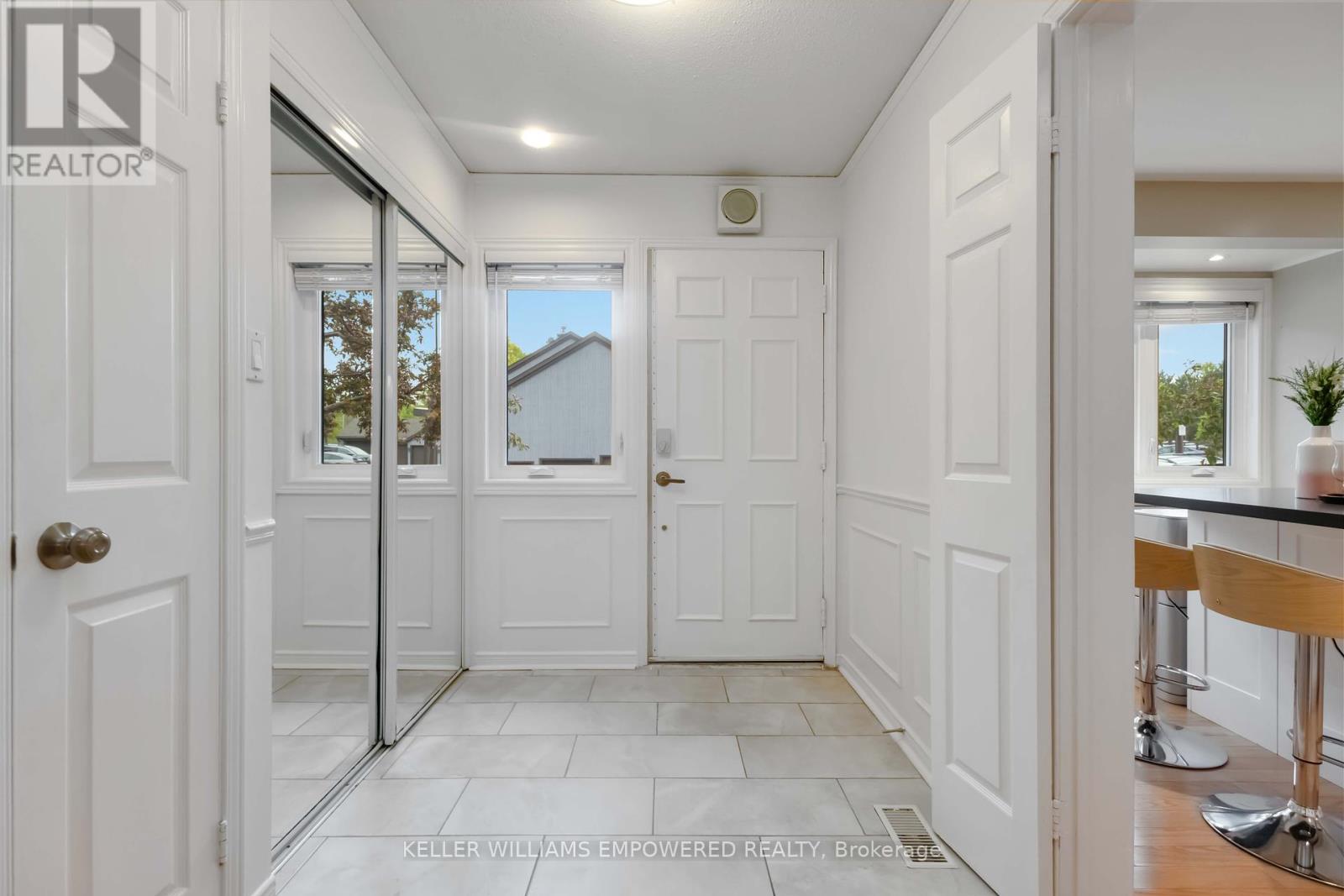 37 Rainbow Creekway, Toronto, Ontario  M2K 2T9 - Photo 6 - C12422093