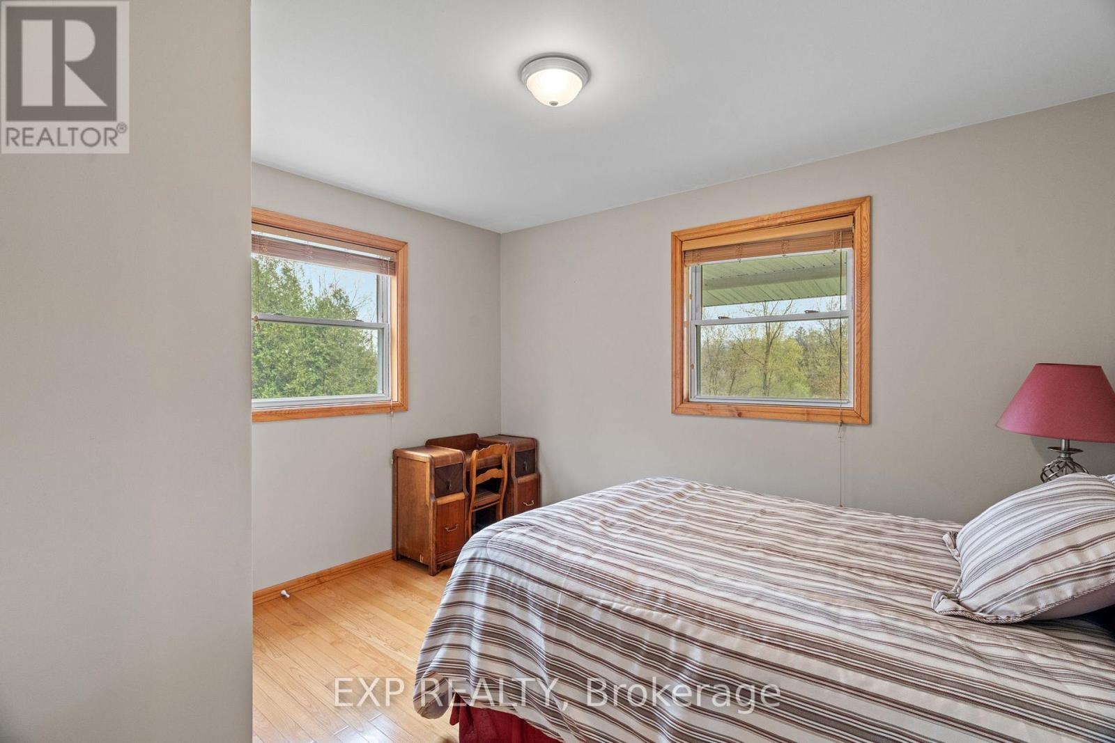30680 Hungry Hollow Road, North Middlesex, Ontario  N0M 1B0 - Photo 18 - X12422253
