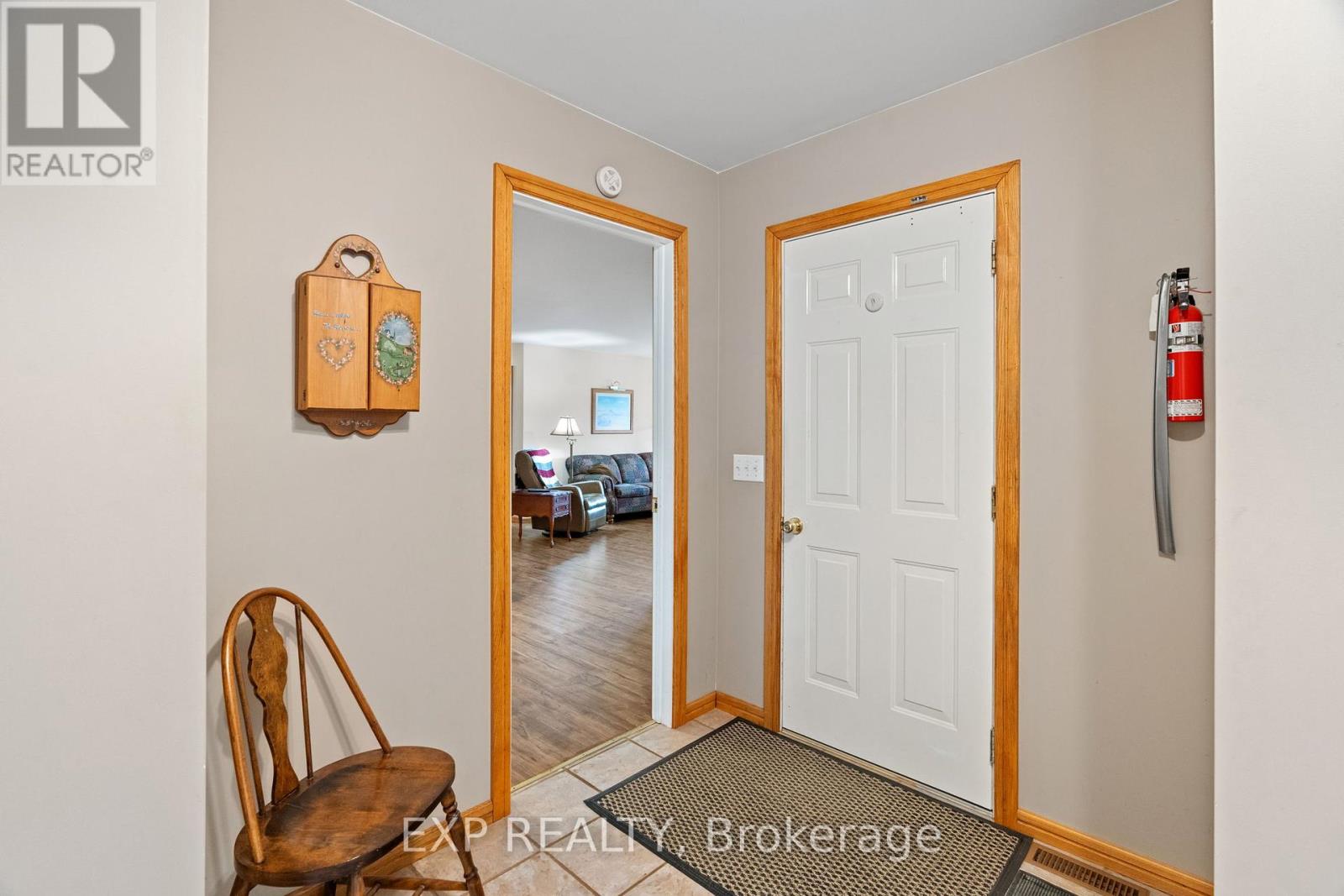 30680 Hungry Hollow Road, North Middlesex, Ontario  N0M 1B0 - Photo 20 - X12422253