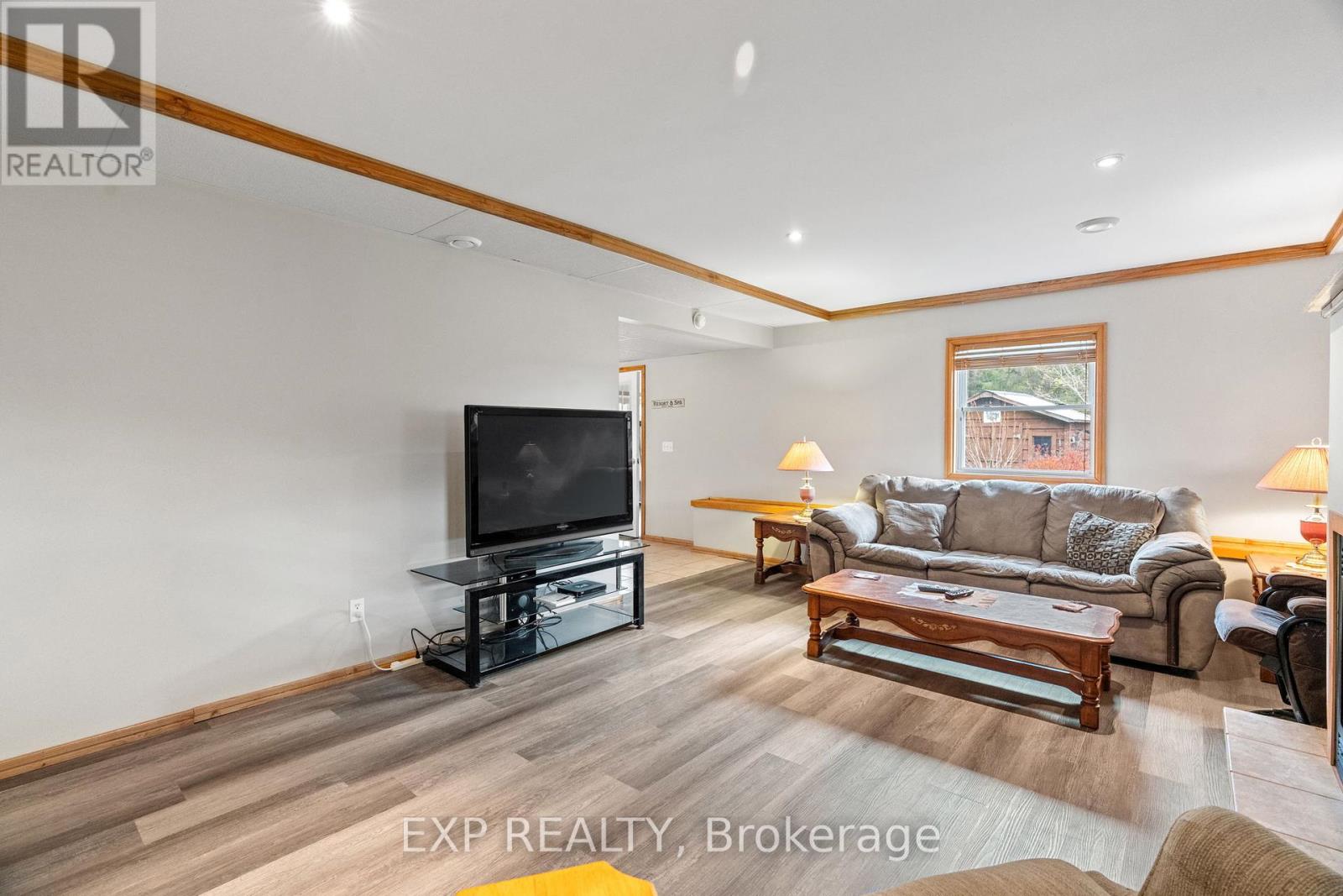 30680 Hungry Hollow Road, North Middlesex, Ontario  N0M 1B0 - Photo 30 - X12422253