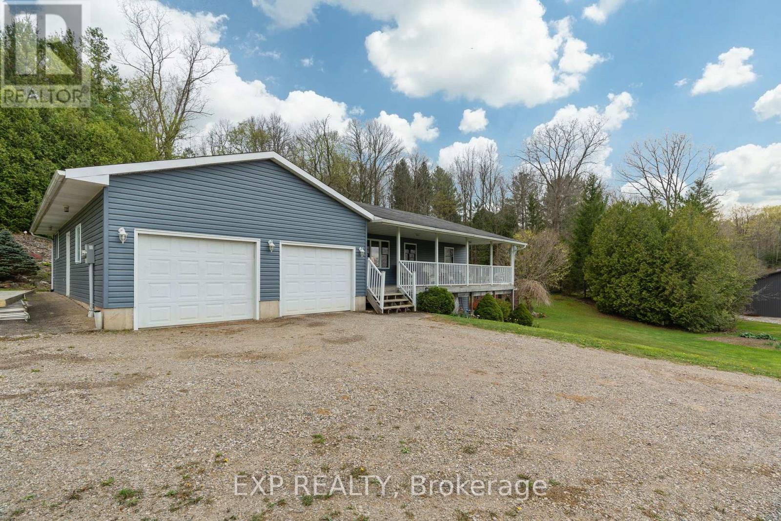 30680 Hungry Hollow Road, North Middlesex, Ontario  N0M 1B0 - Photo 44 - X12422253