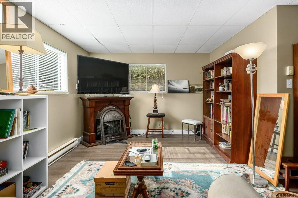 A & B 792 12th St, Courtenay, British Columbia  V9N 1V4 - Photo 20 - 1014813